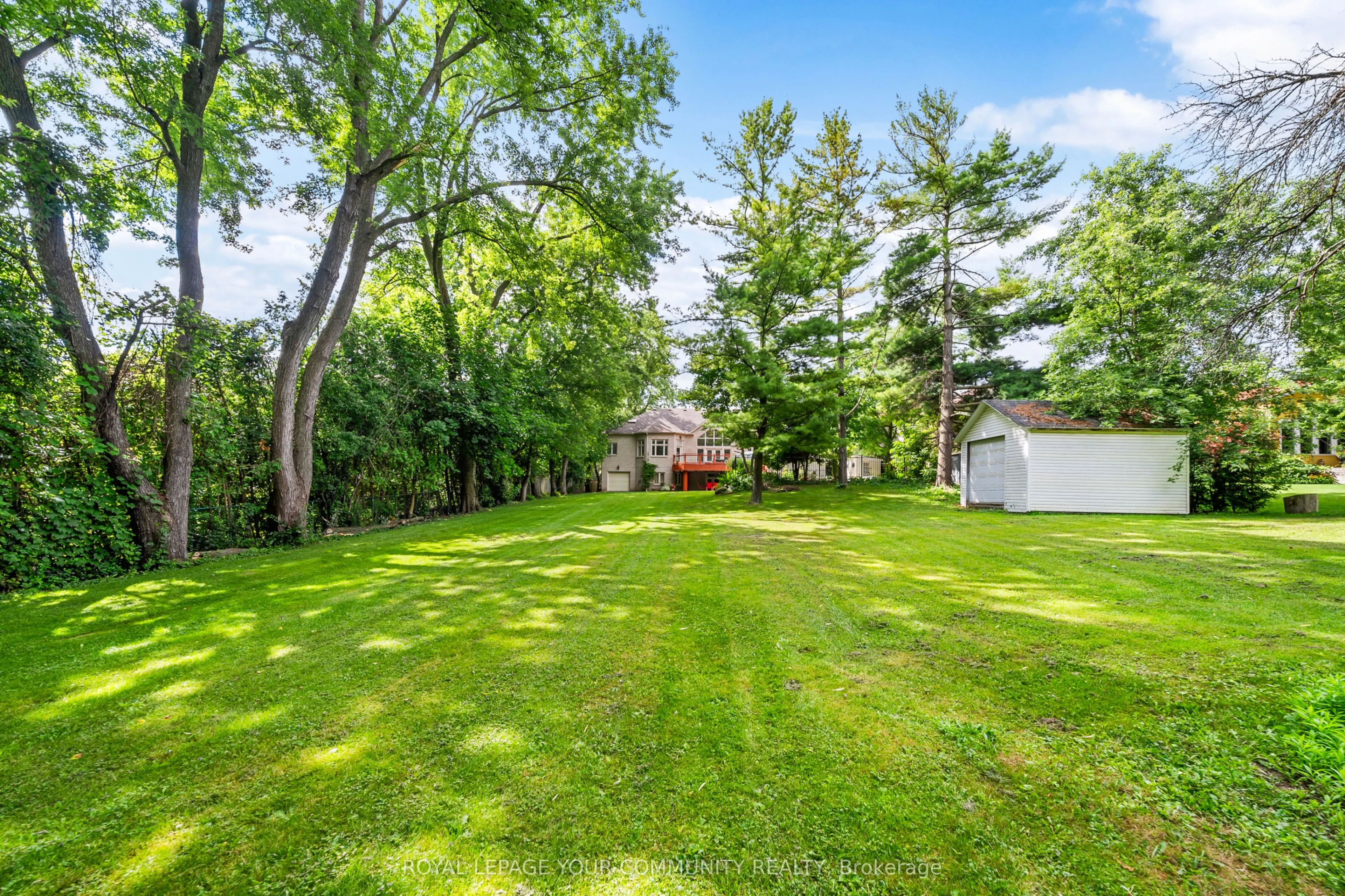48 Arnold Avenue