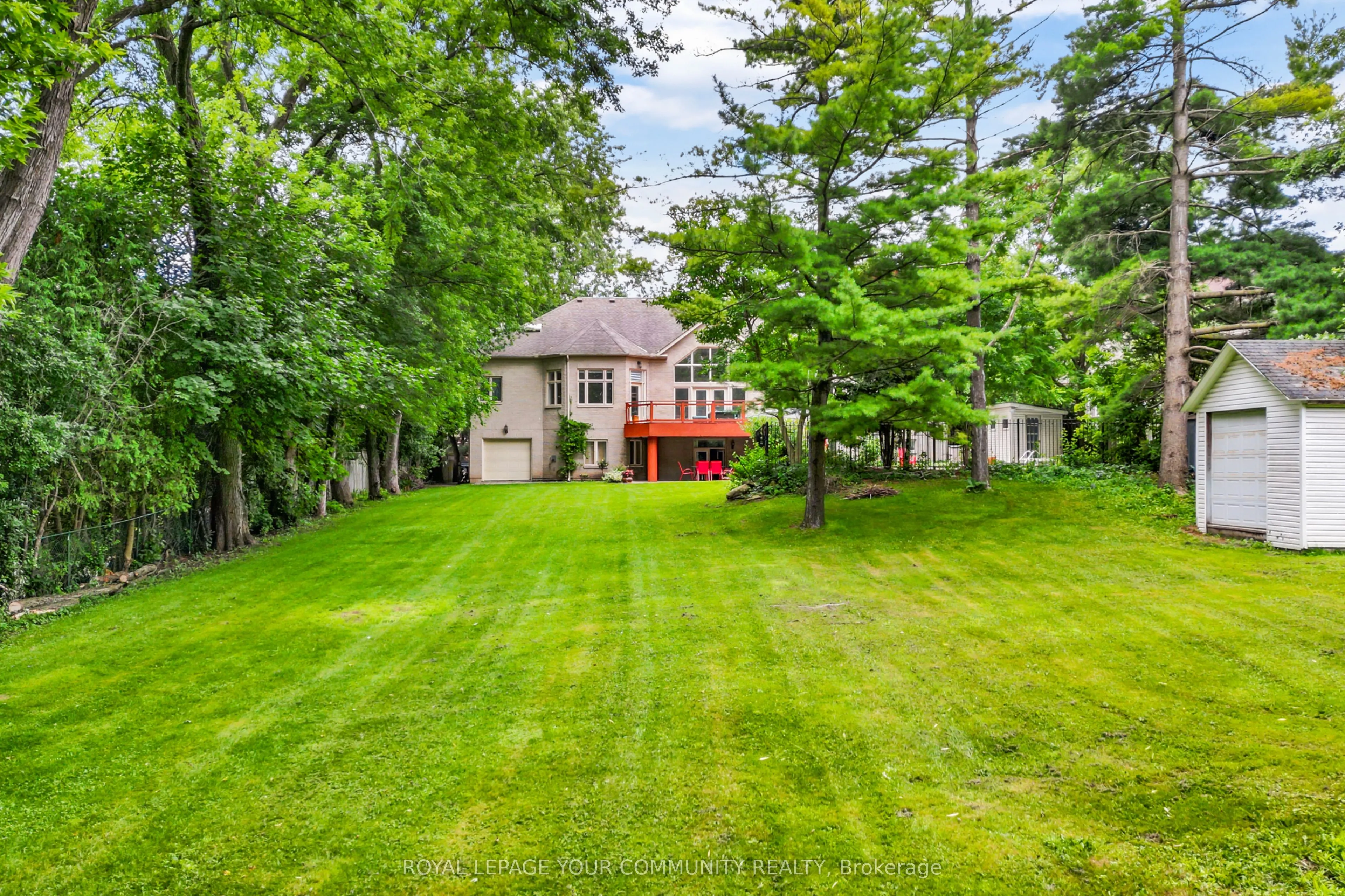 48 Arnold Avenue