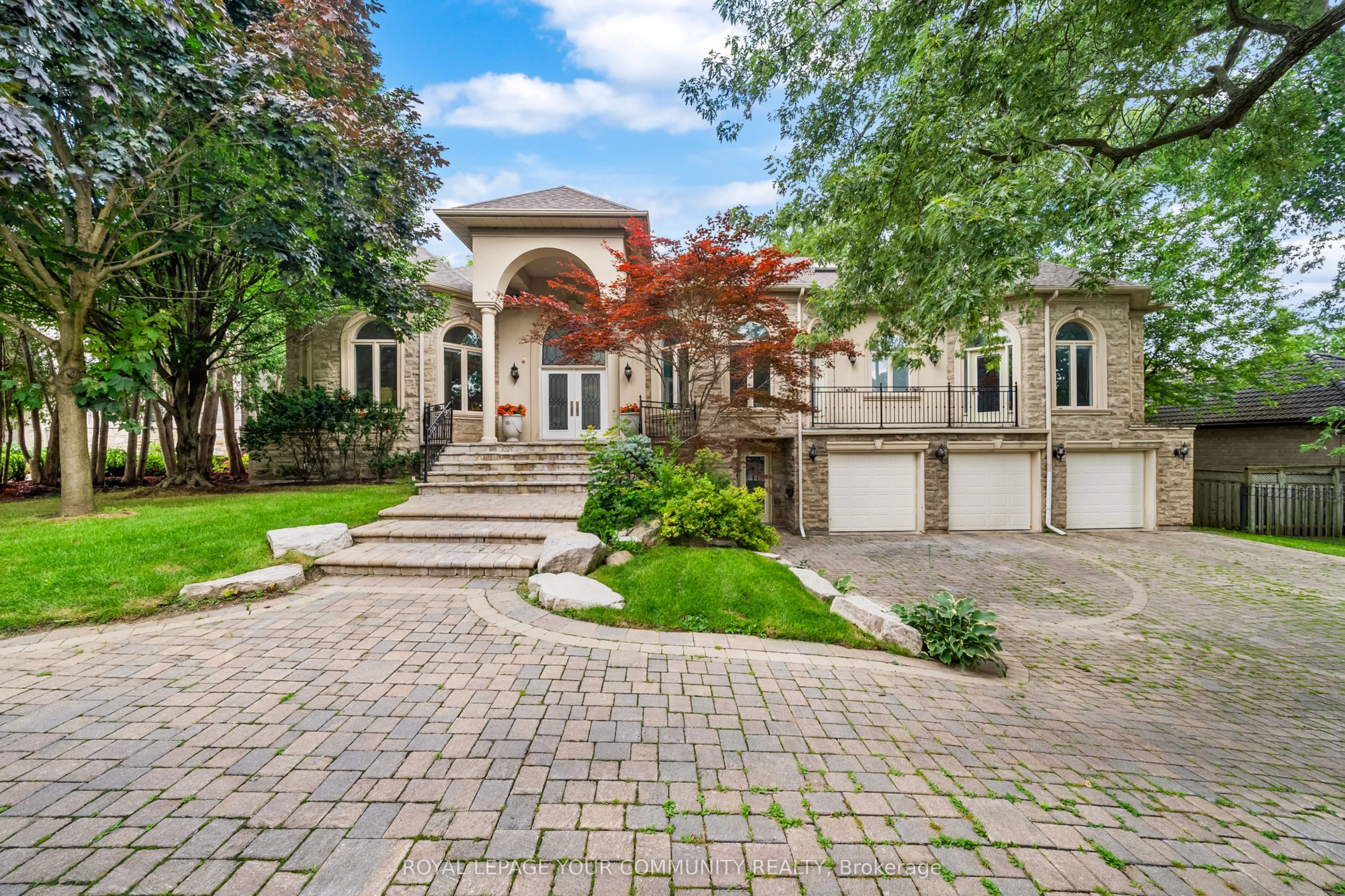 48 Arnold Avenue