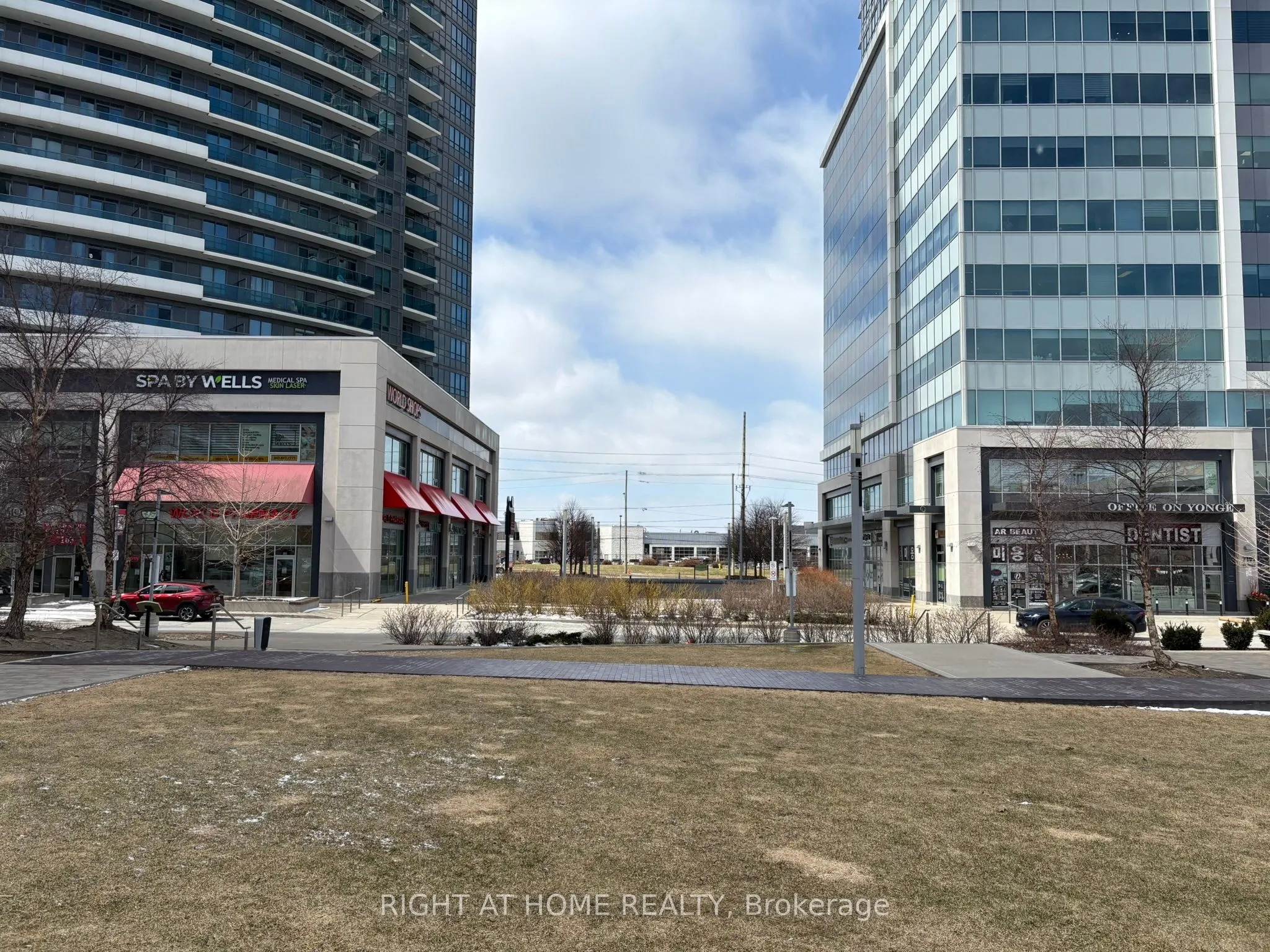7181 Yonge Street, #155