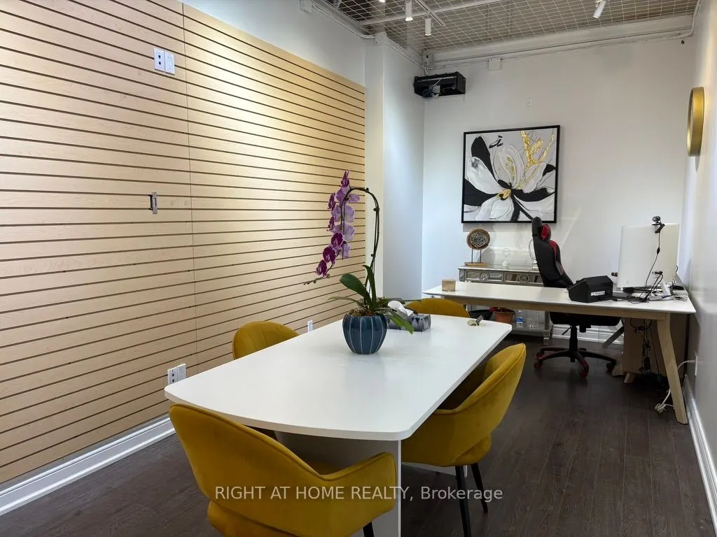 7181 Yonge Street, #155