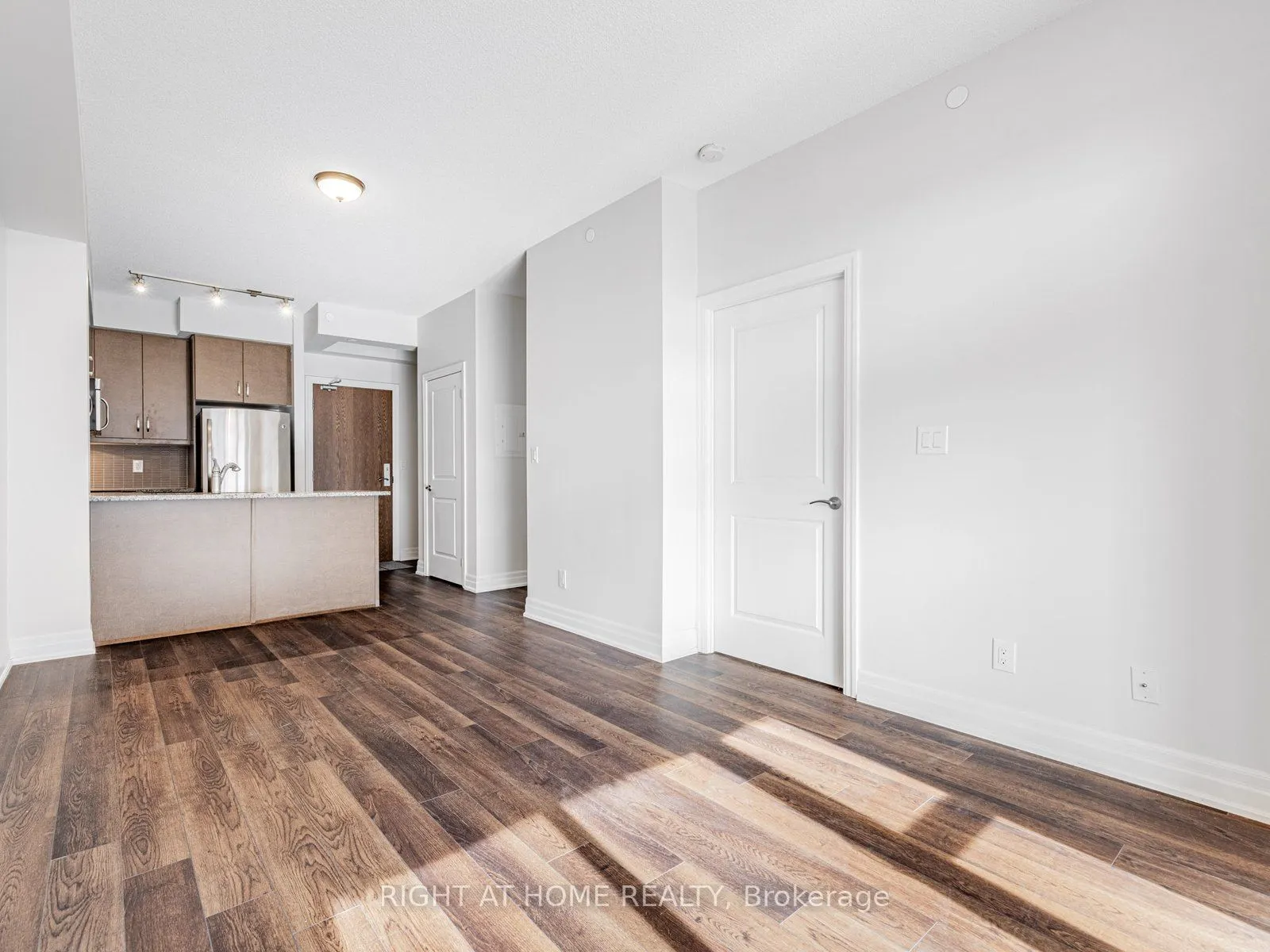 111 Civic Square Gate, #314