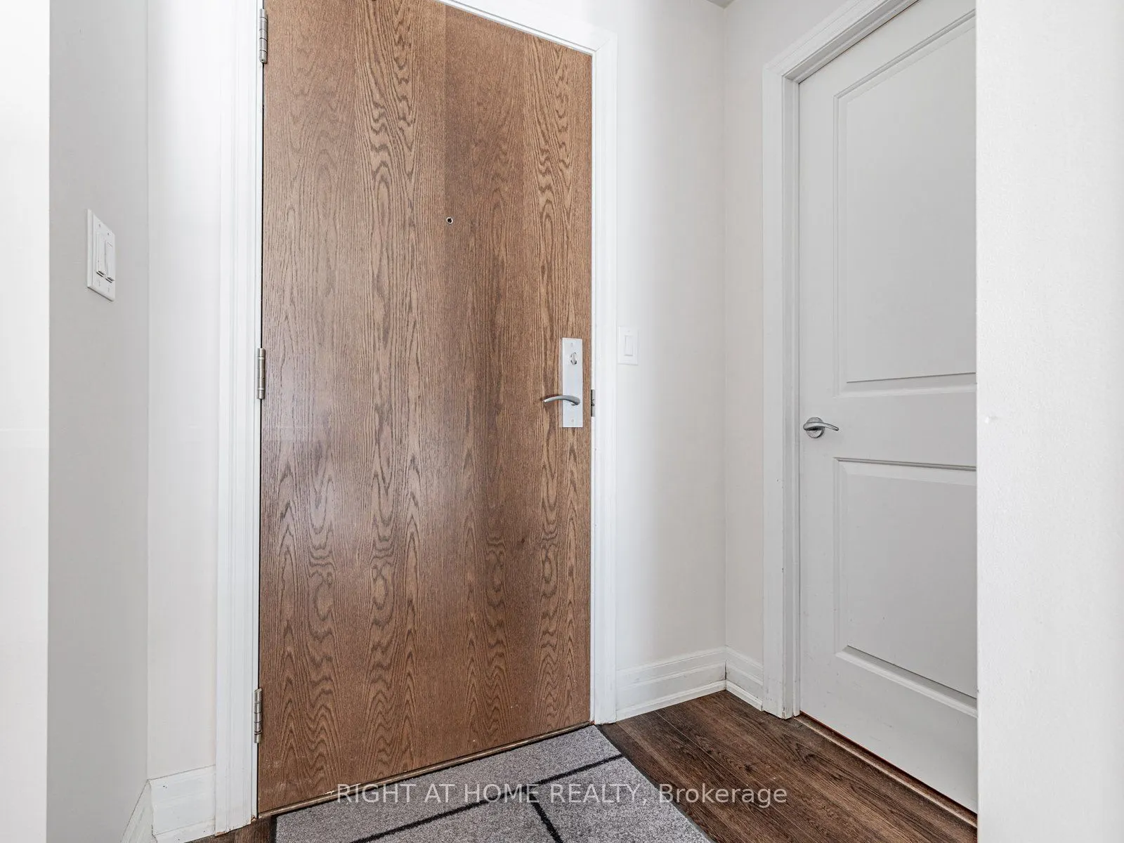 111 Civic Square Gate, #314