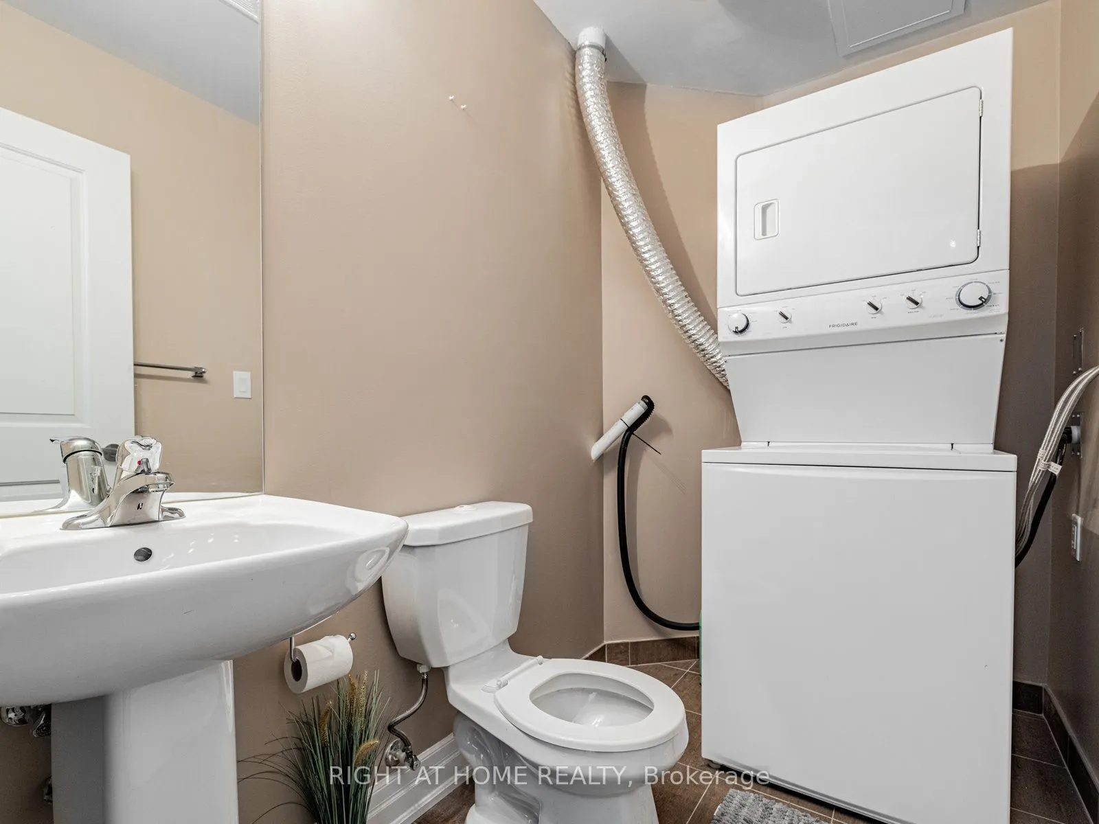 111 Civic Square Gate, #314
