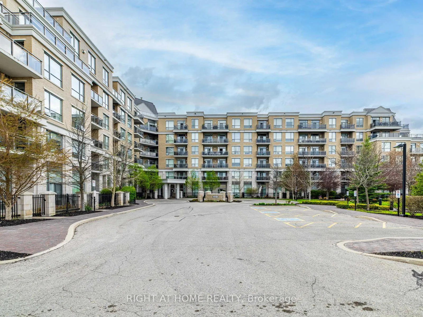 111 Civic Square Gate, #314