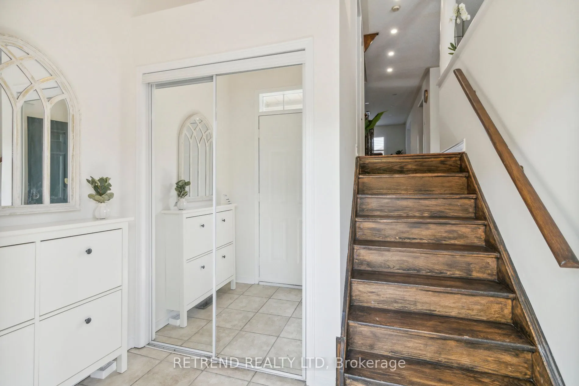 20 Minton Drive, #15