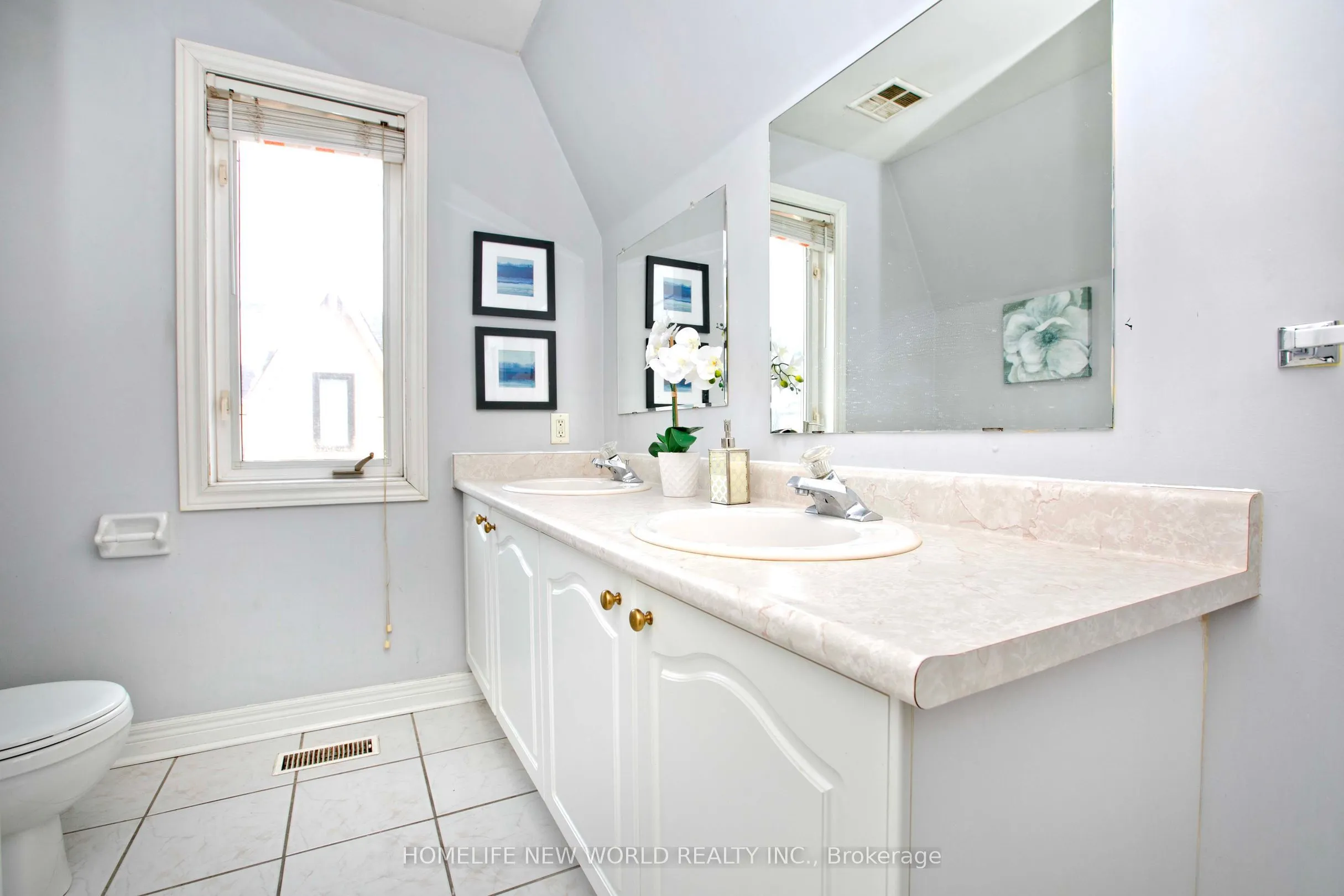 125 Hall Street, #21