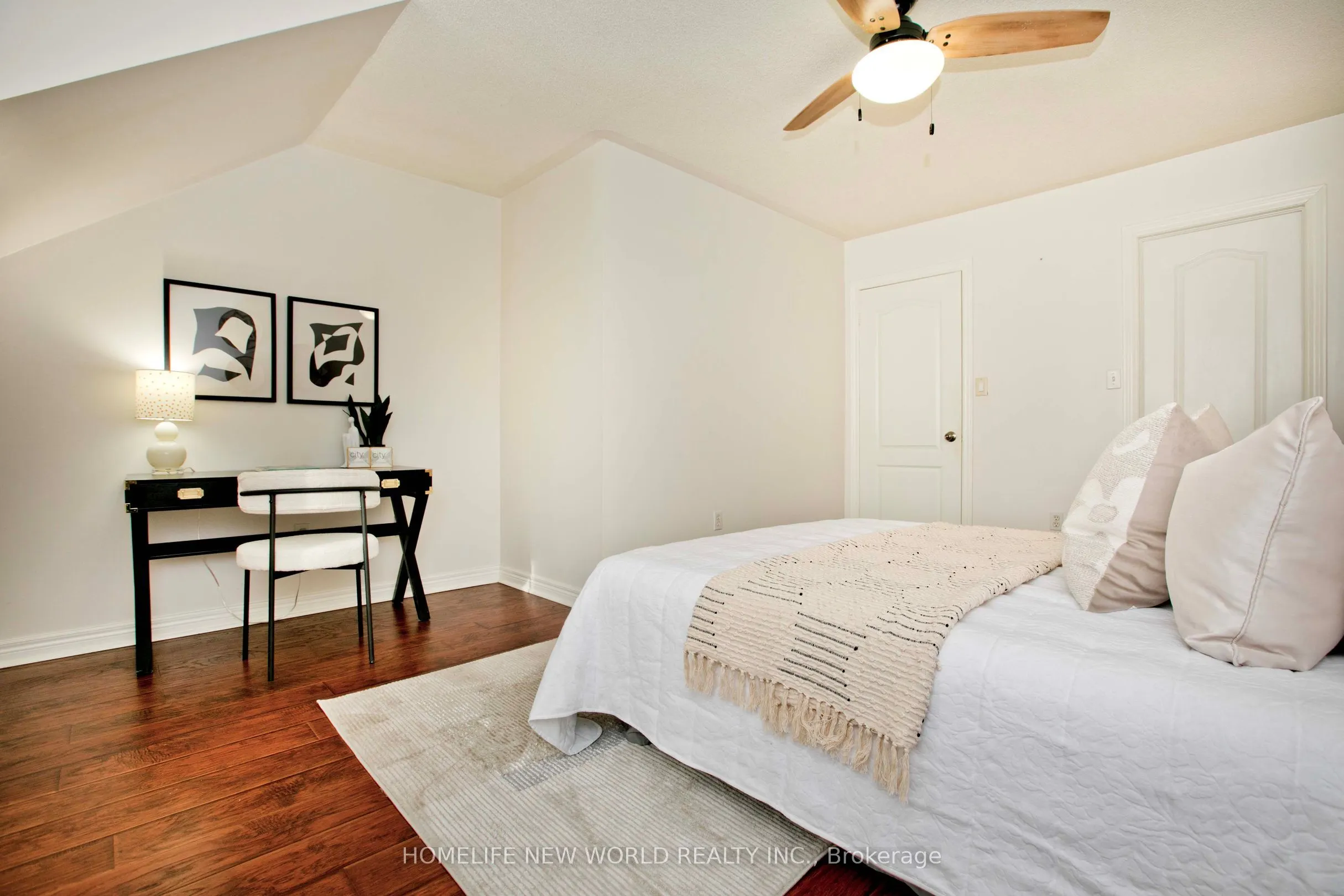125 Hall Street, #21