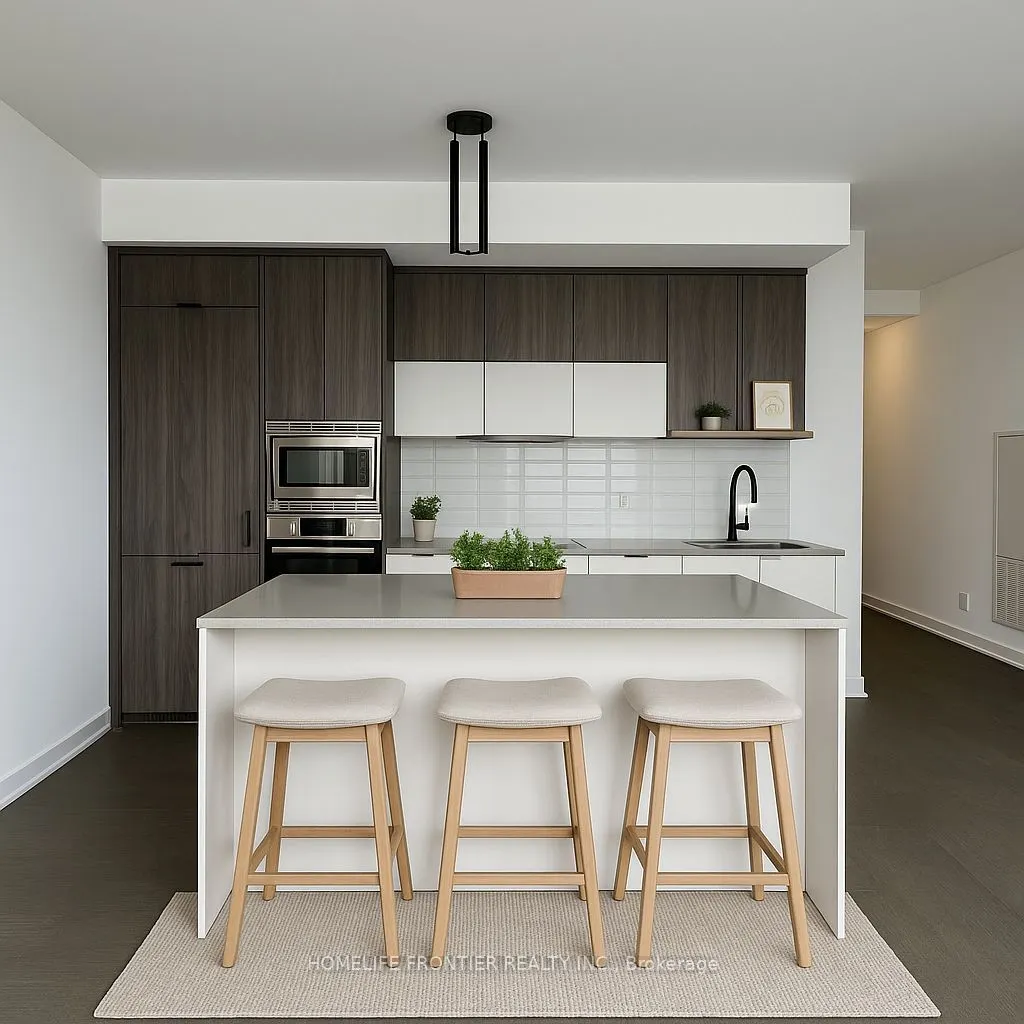 8888 Yonge Street, #724