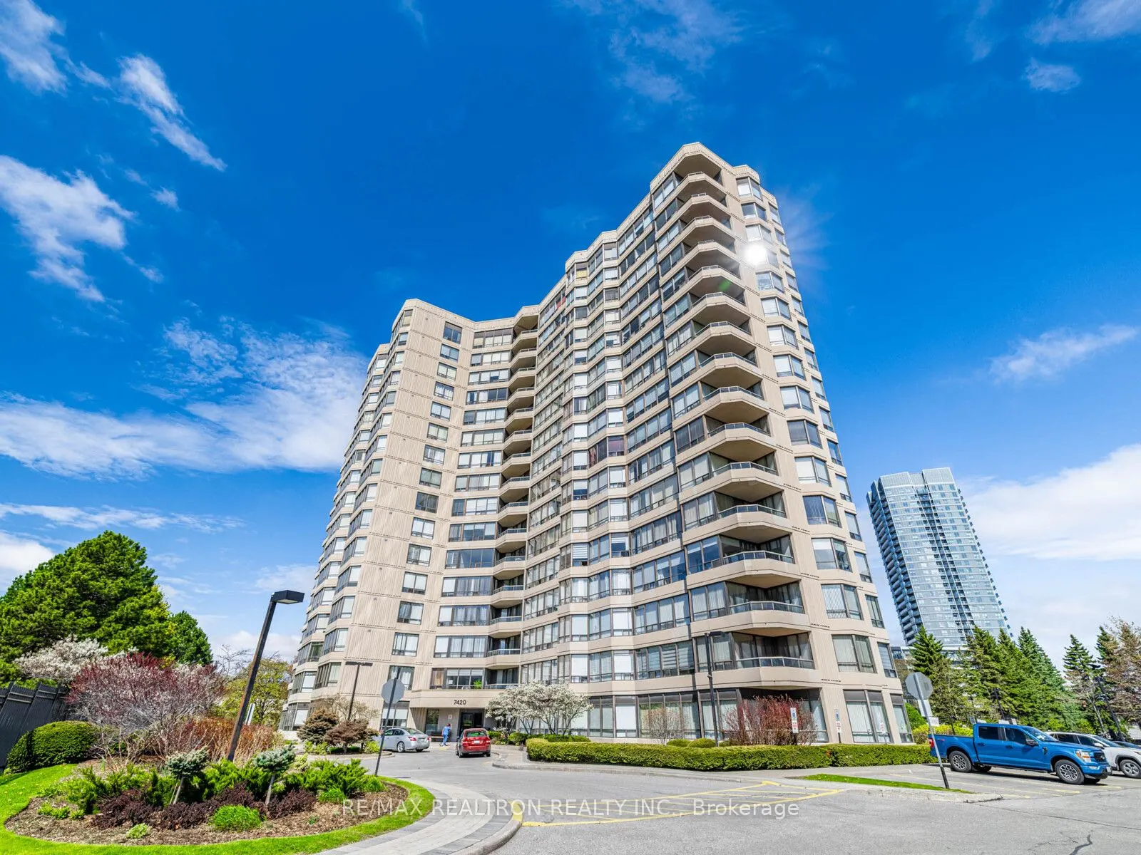 7420 Bathurst Street N, #1611