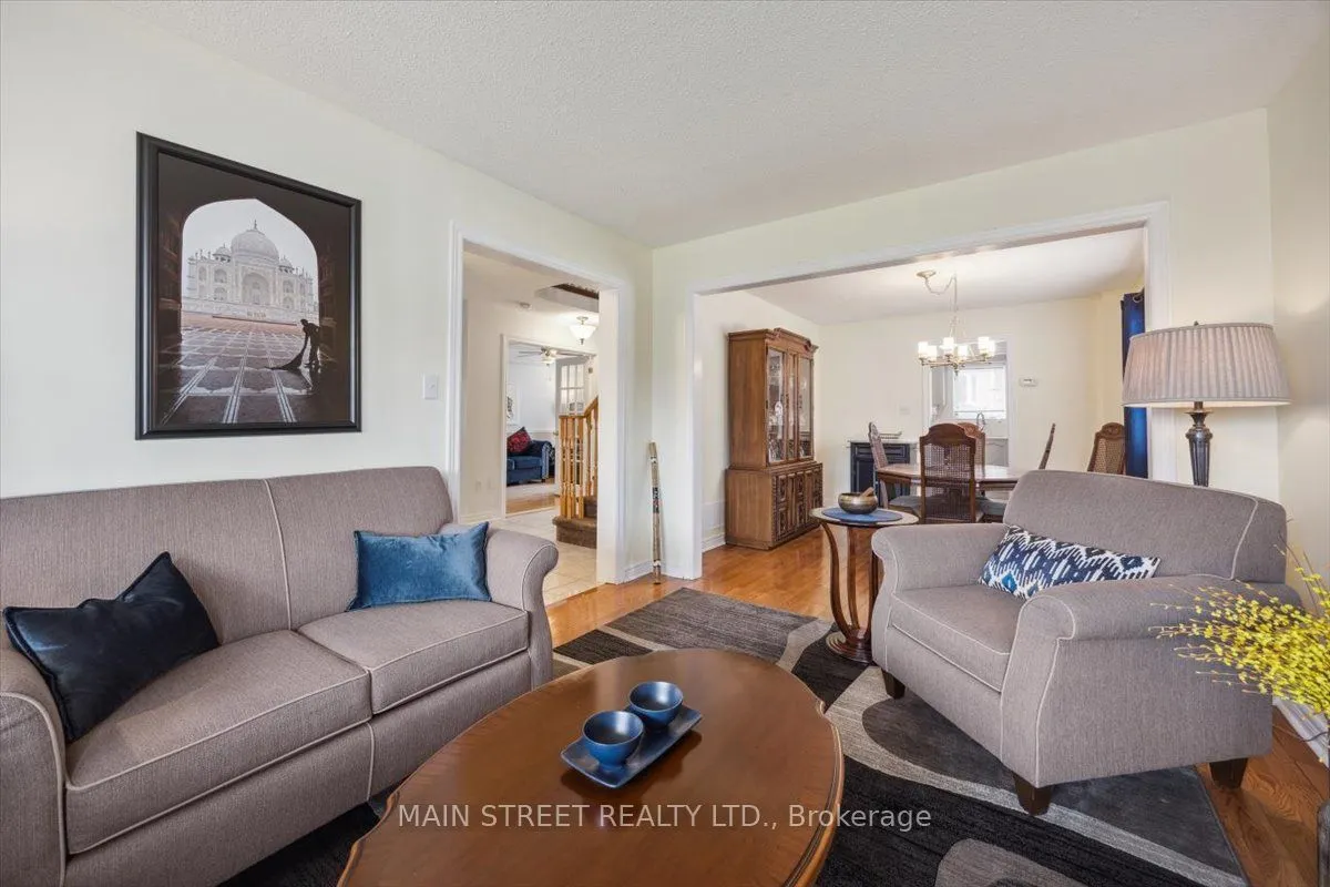 9 Silverstone Crescent