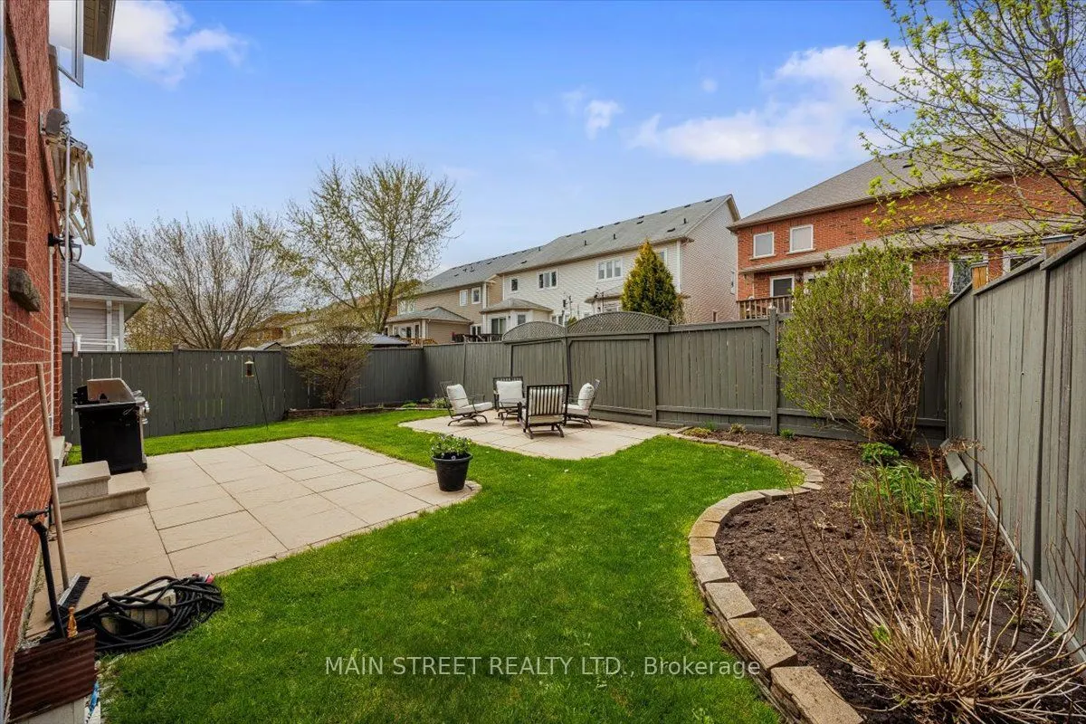 9 Silverstone Crescent