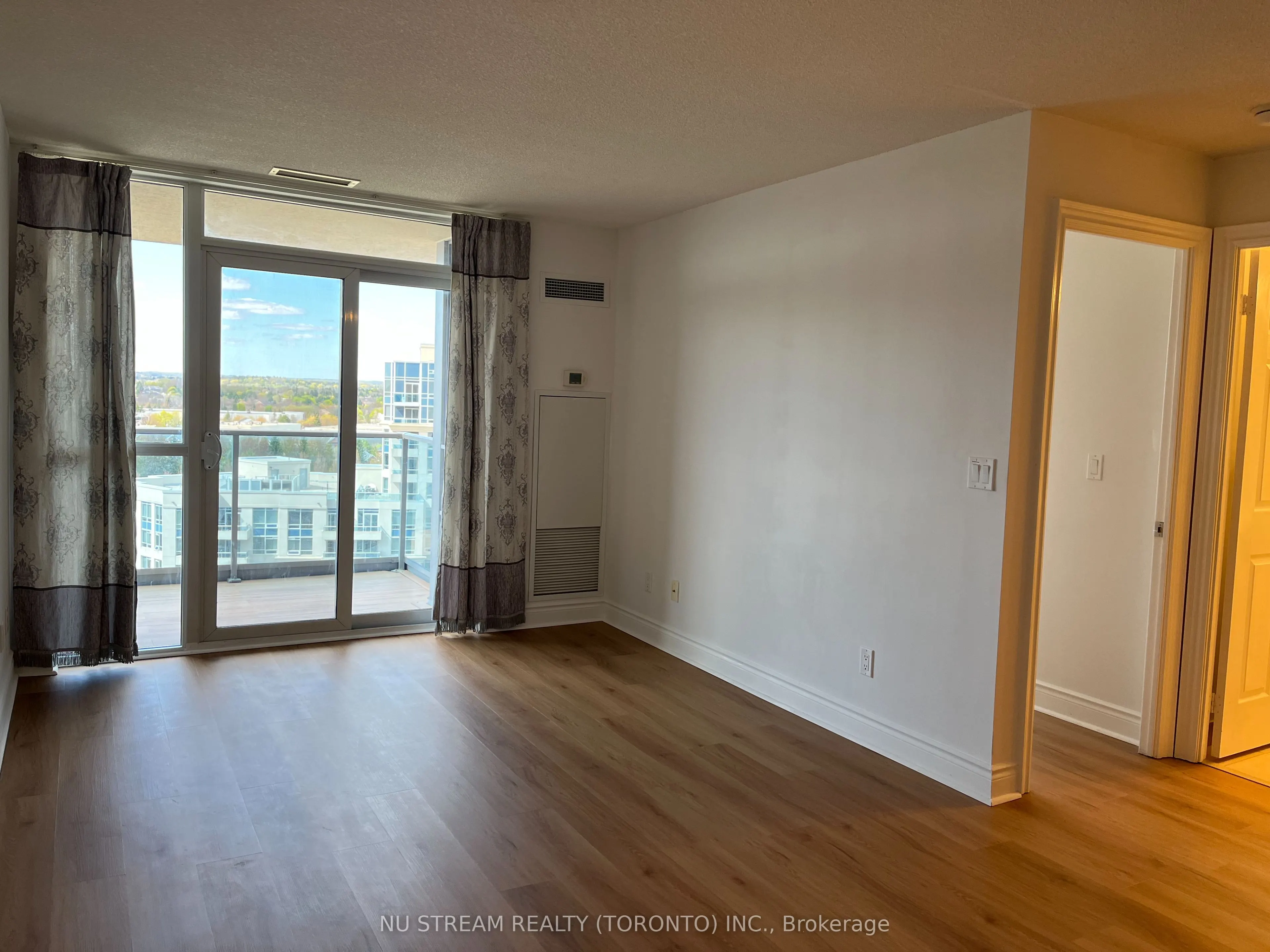 23 Cox Boulevard #1651