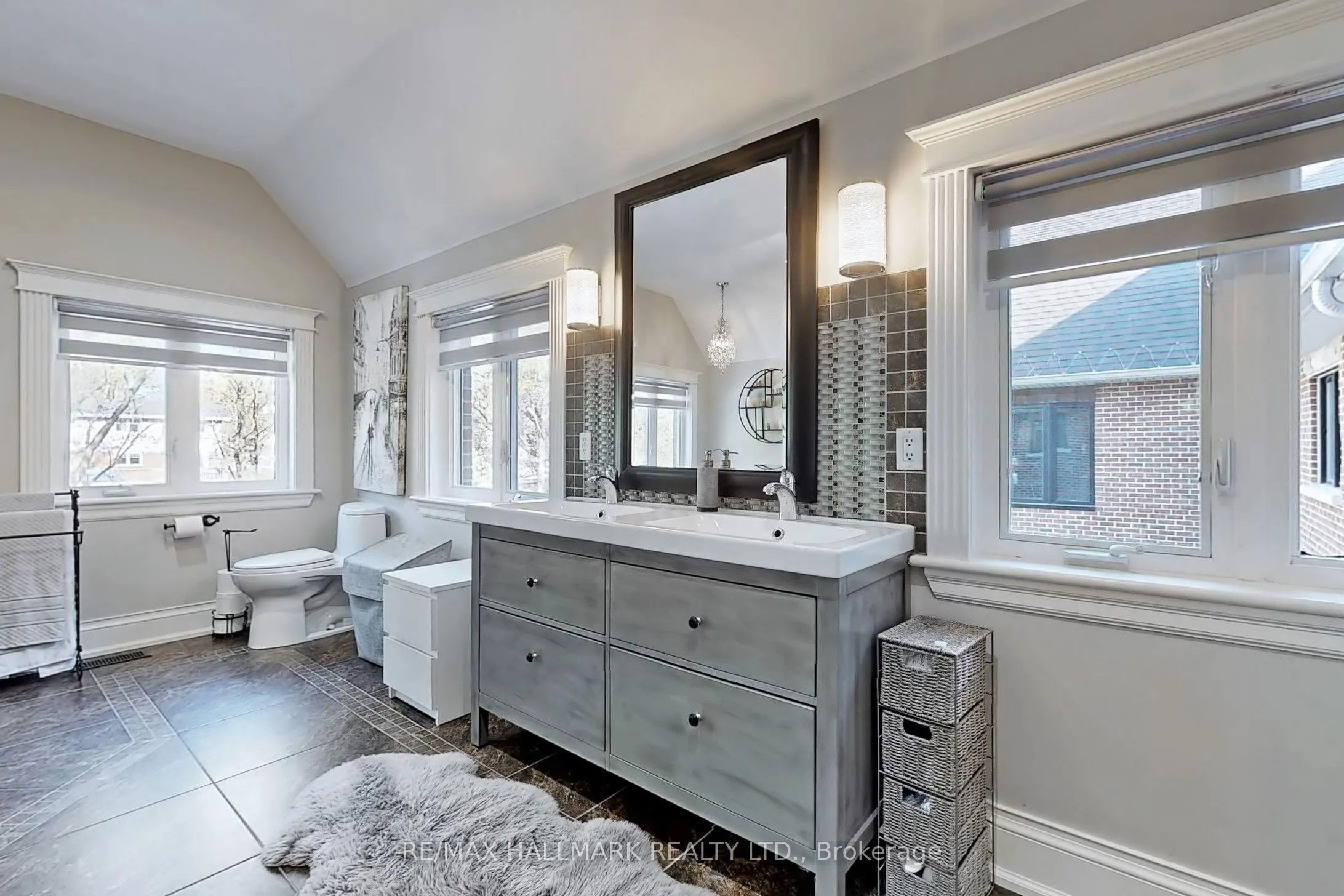 83 Hambly Avenue