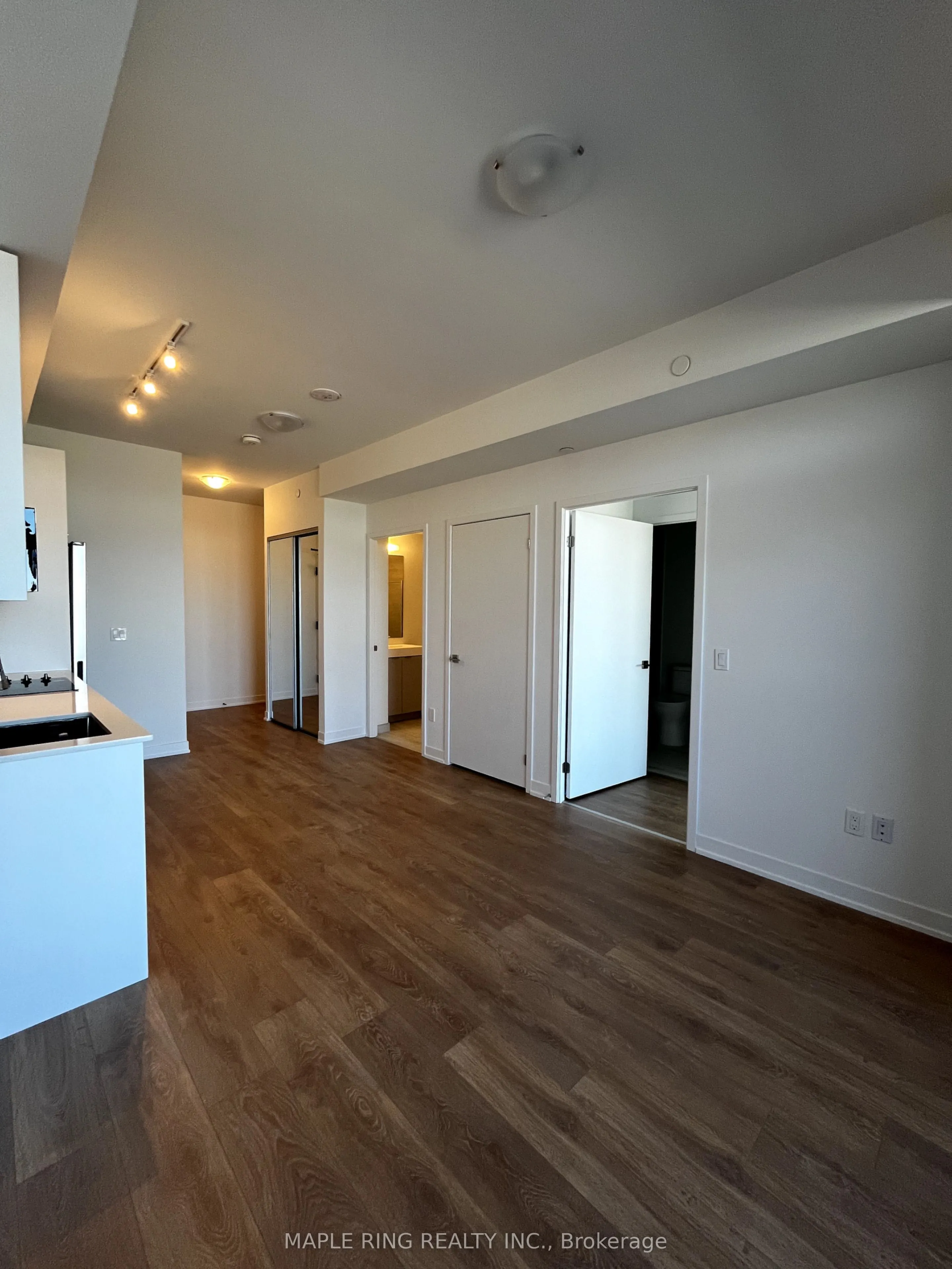 10 Abeja Street, #2412