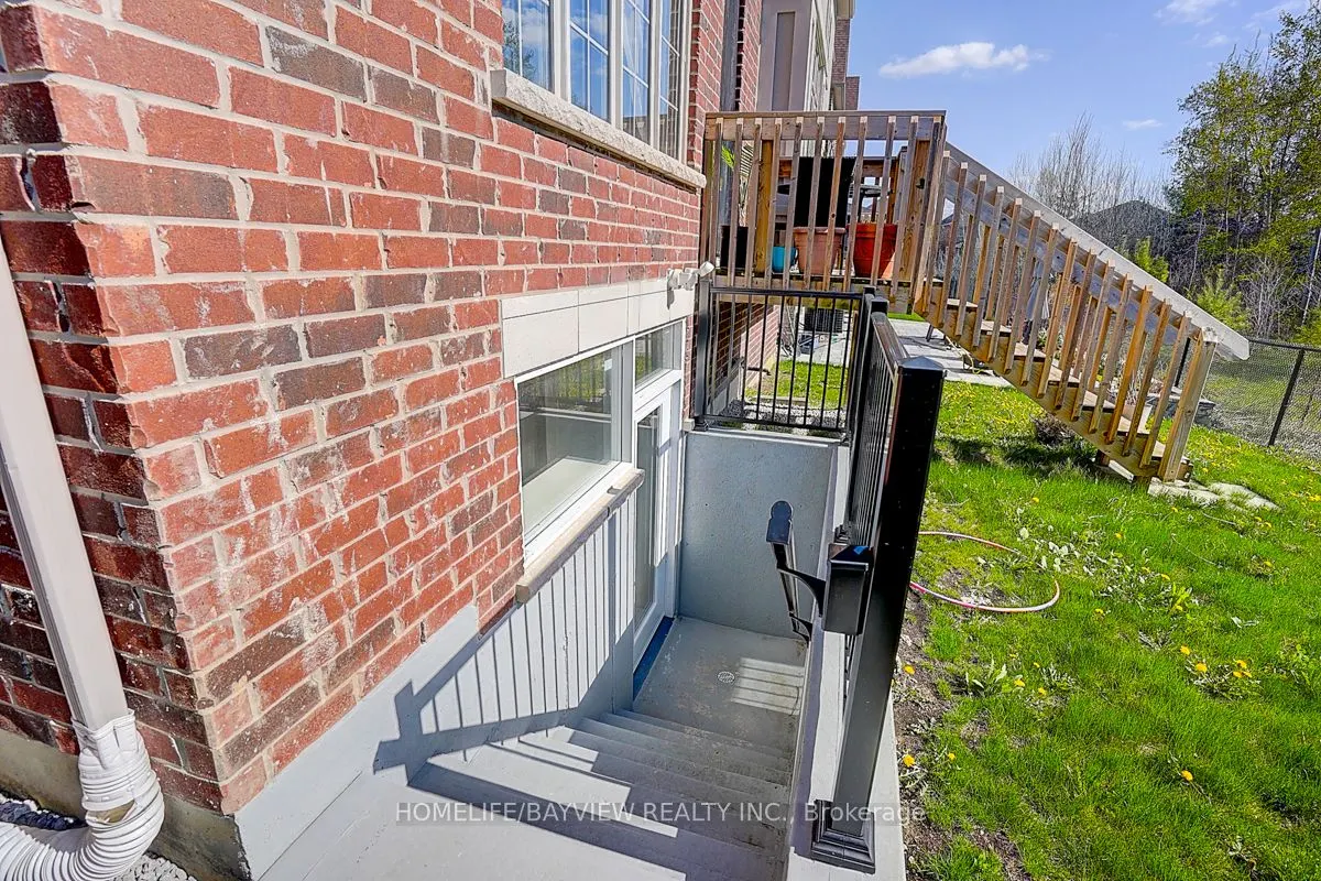 326 WORTHINGTON Avenue