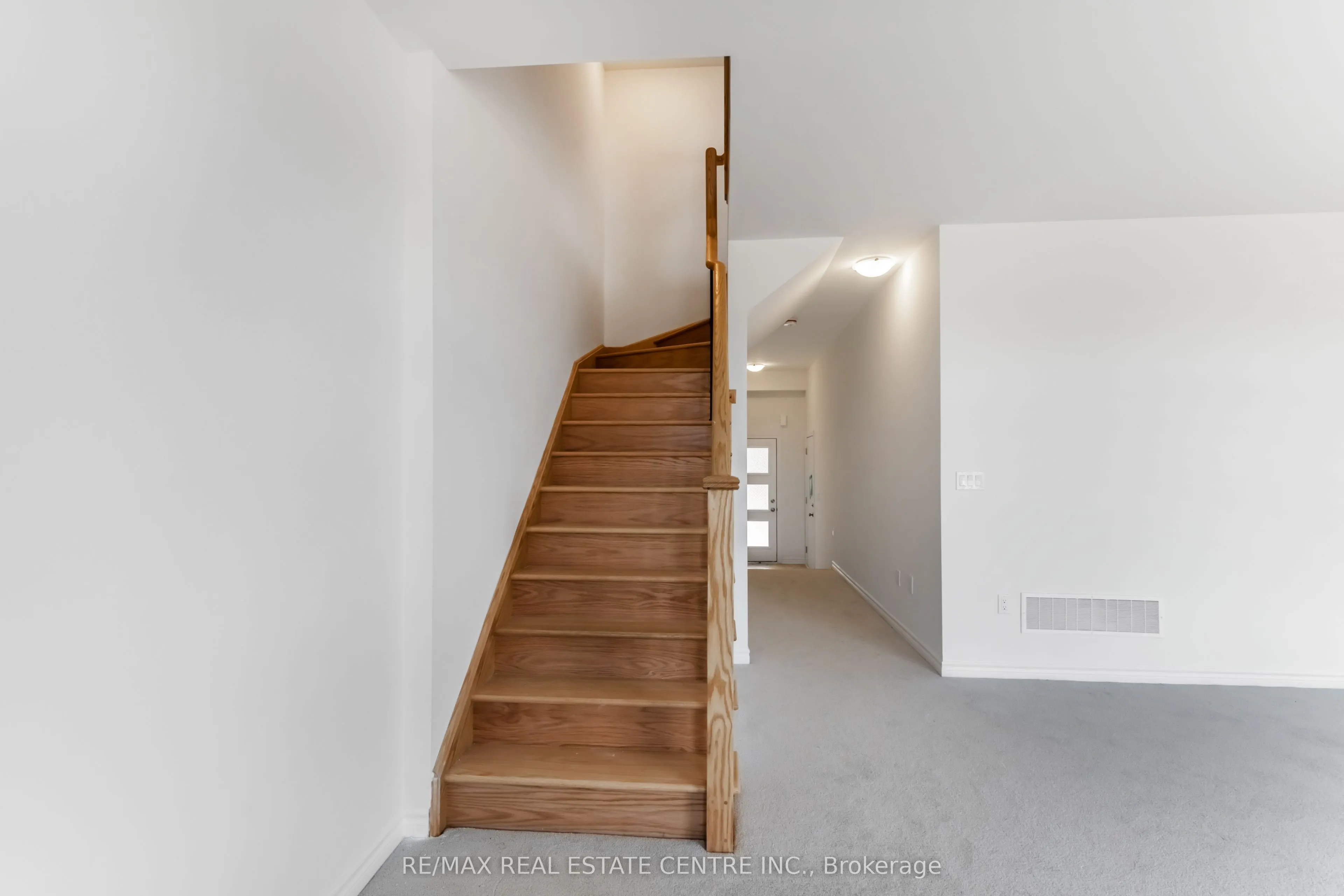 65 Inverary Crescent