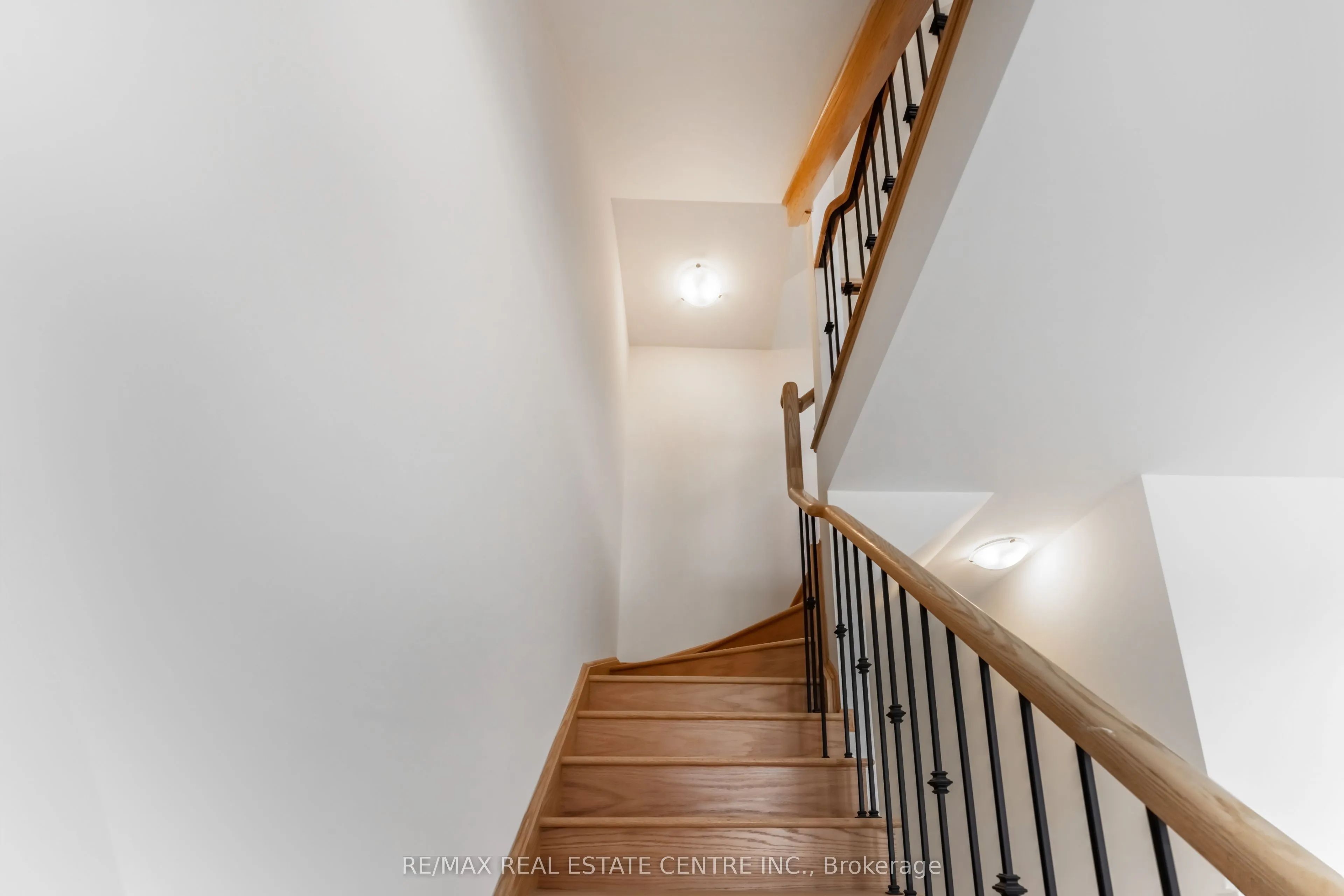 65 Inverary Crescent