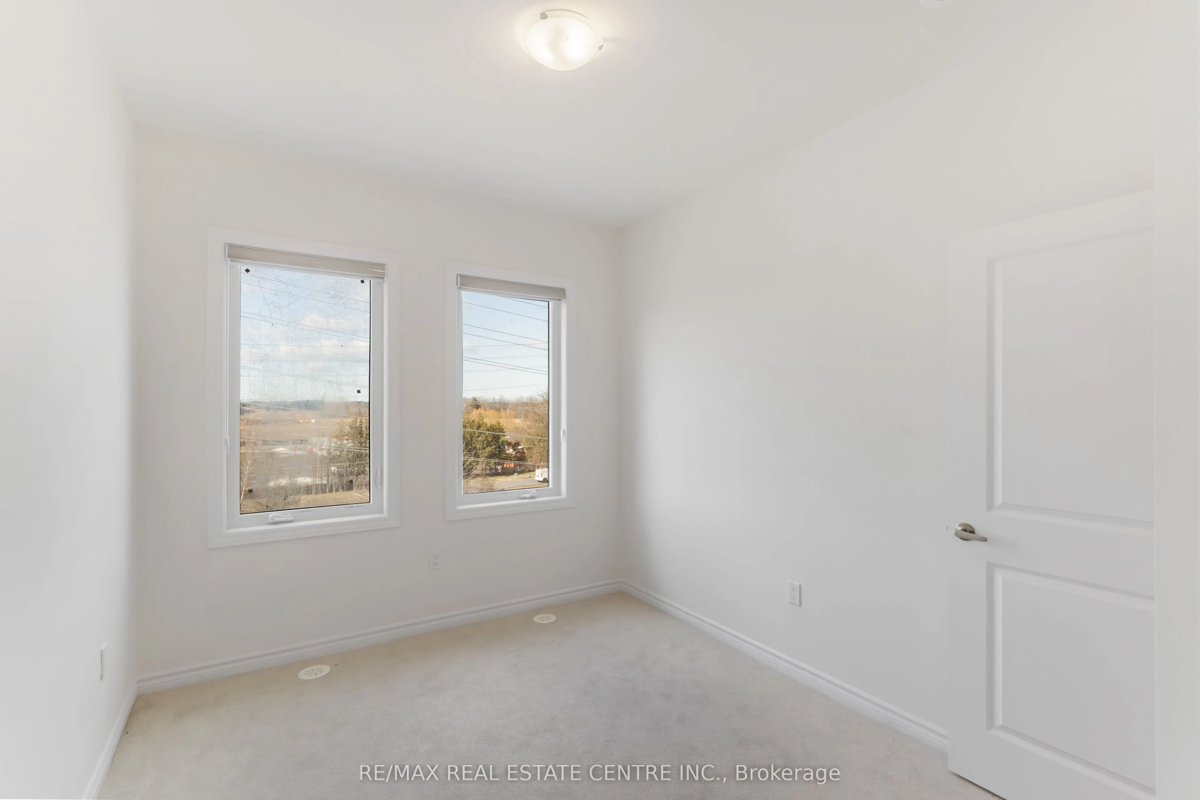 65 Inverary Crescent