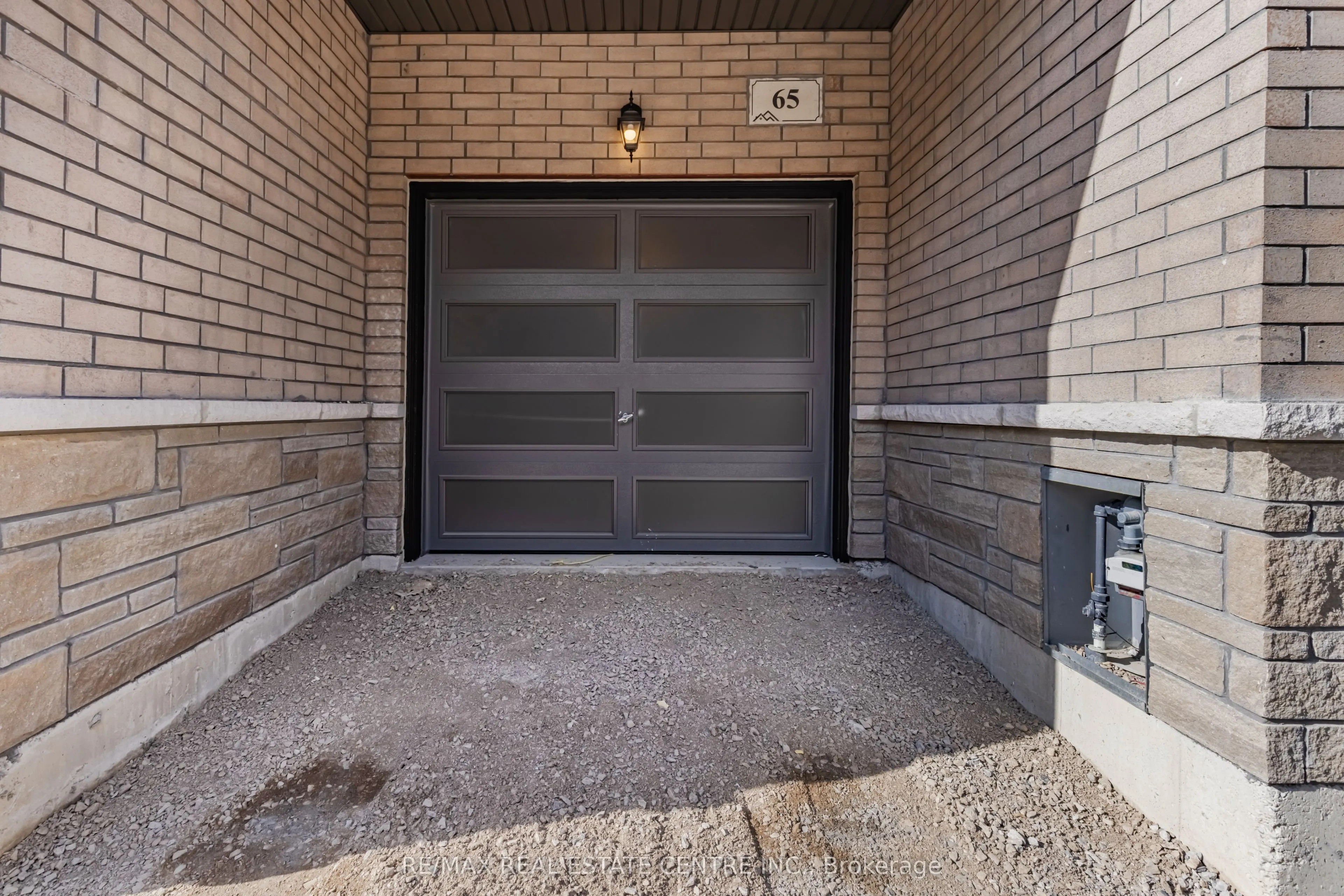 65 Inverary Crescent