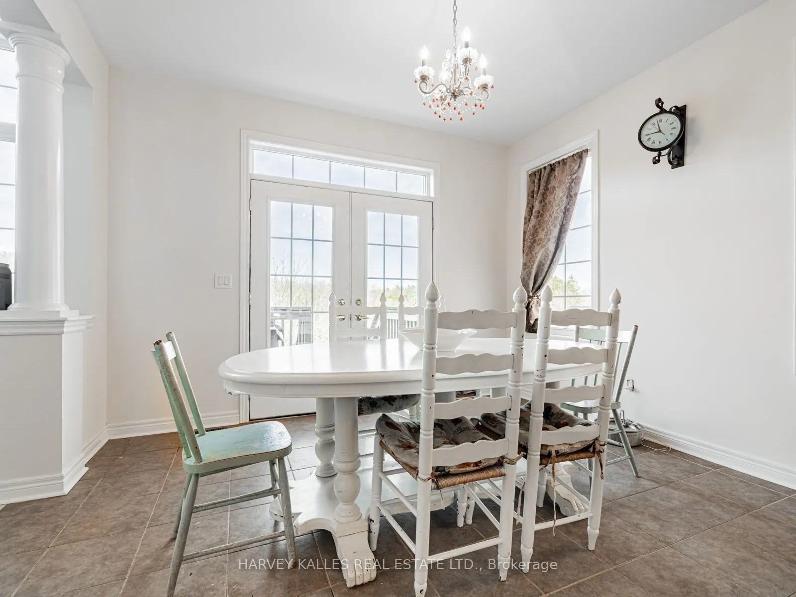 41 William Bowes Boulevard