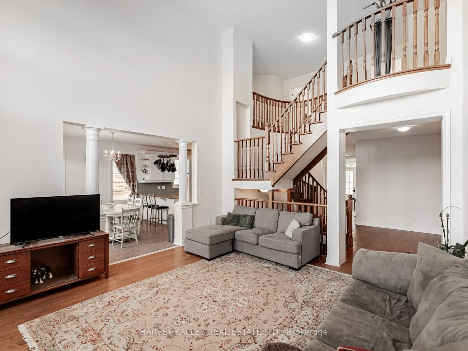 41 William Bowes Boulevard