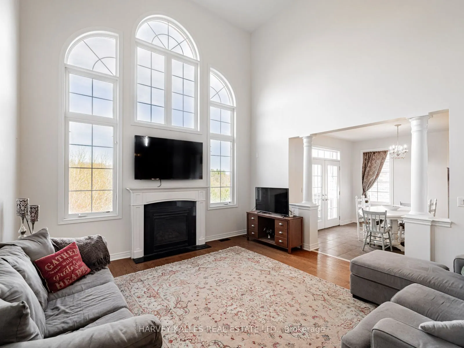 41 William Bowes Boulevard