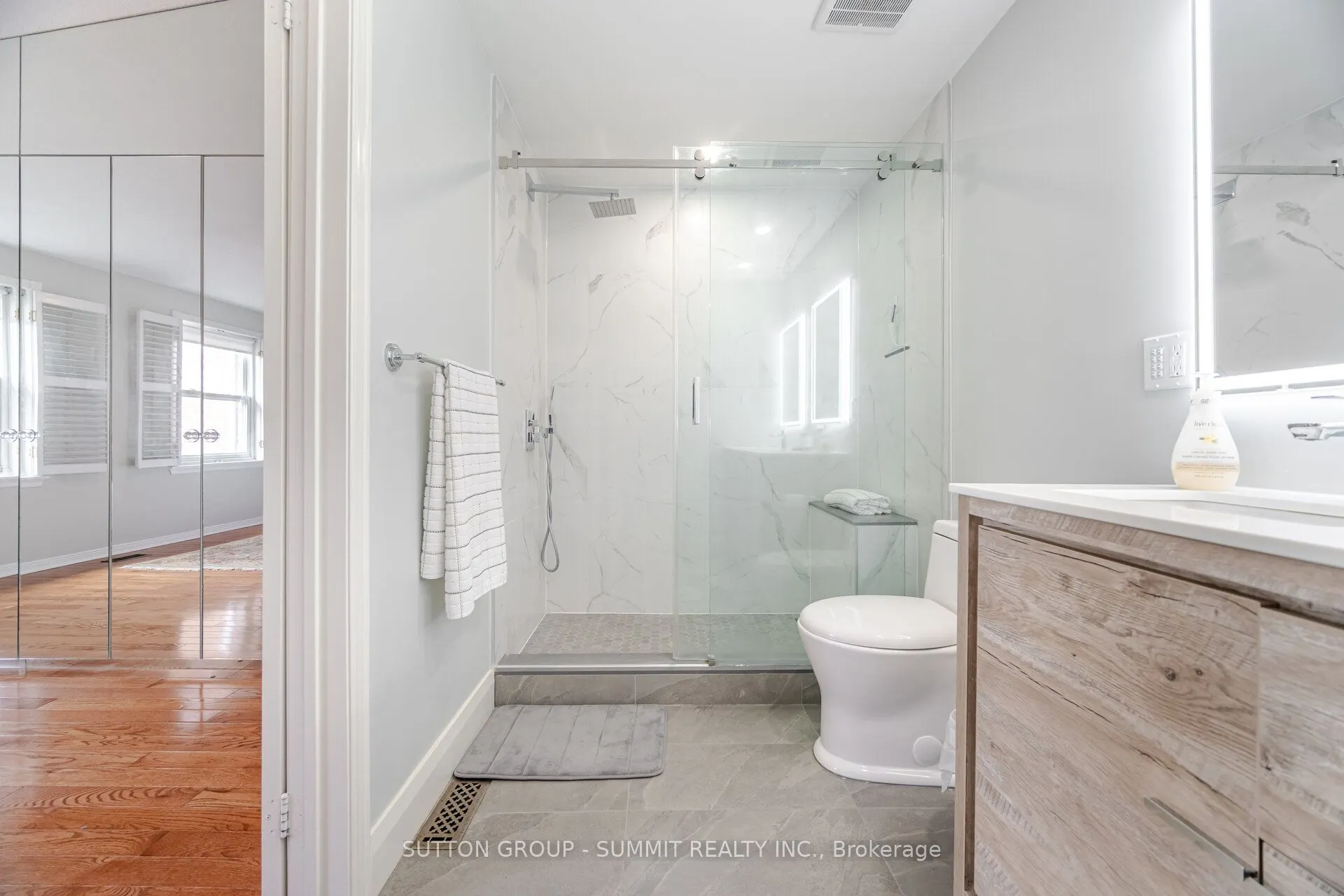 55 CONFEDERATION Way, #55