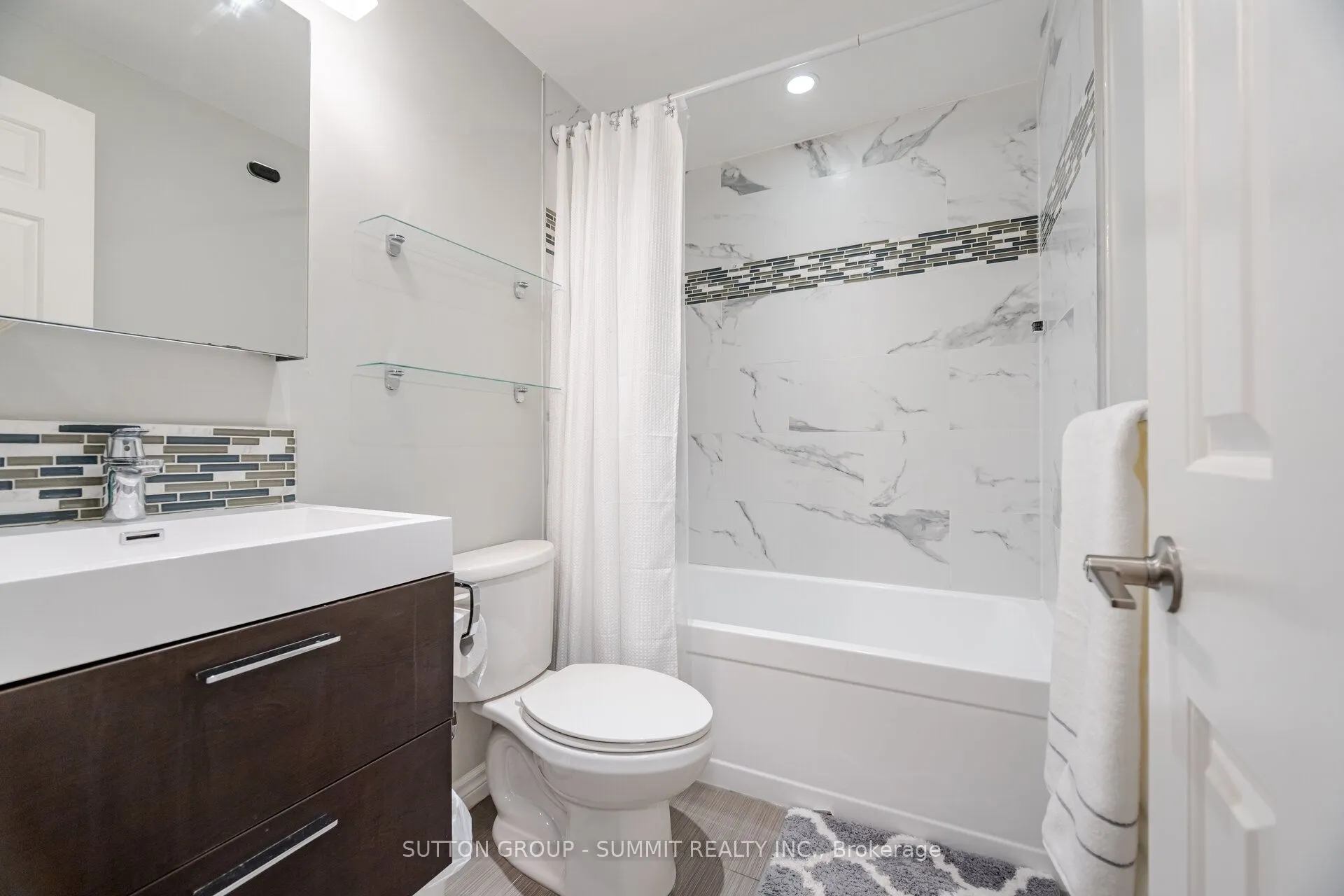 55 CONFEDERATION Way, #55