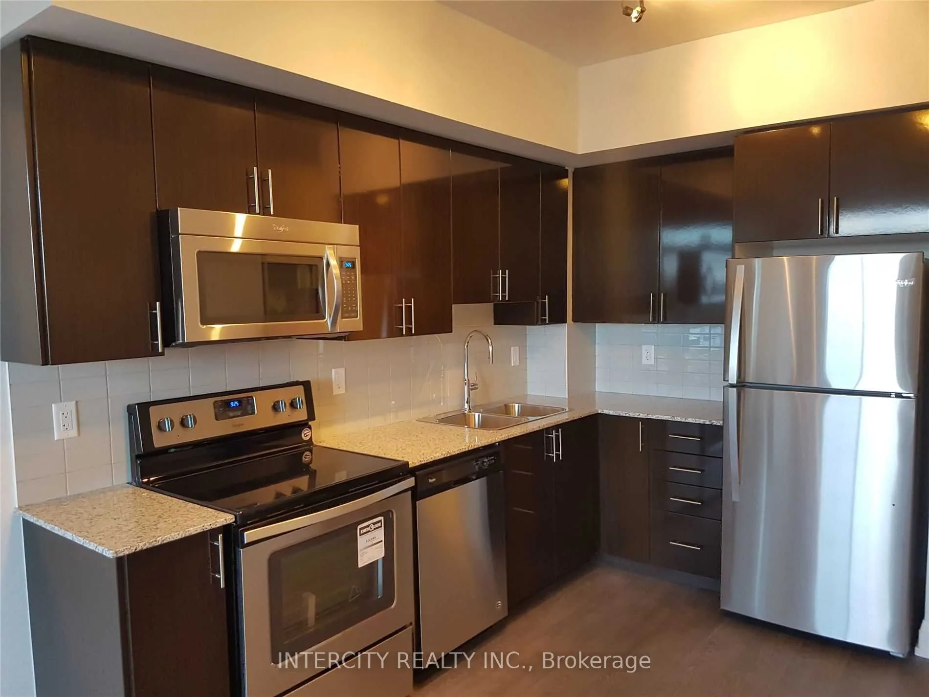 7890 Bathurst Street, #2011