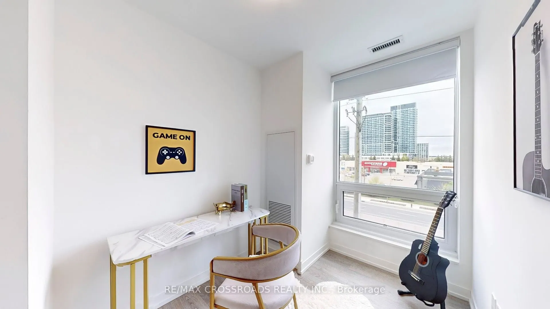 8868 Yonge Street, #319E