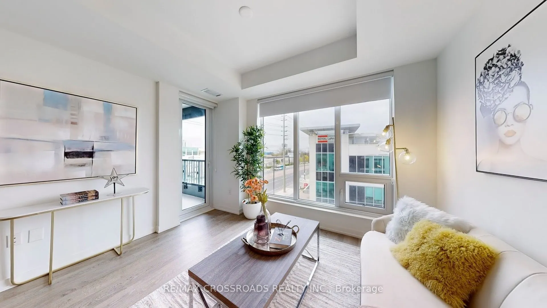 8868 Yonge Street, #319E