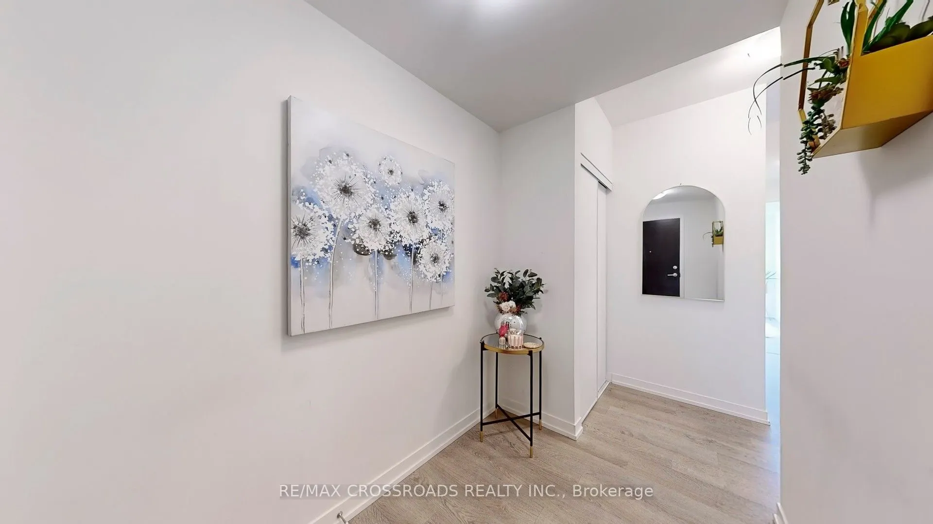 8868 Yonge Street, #319E