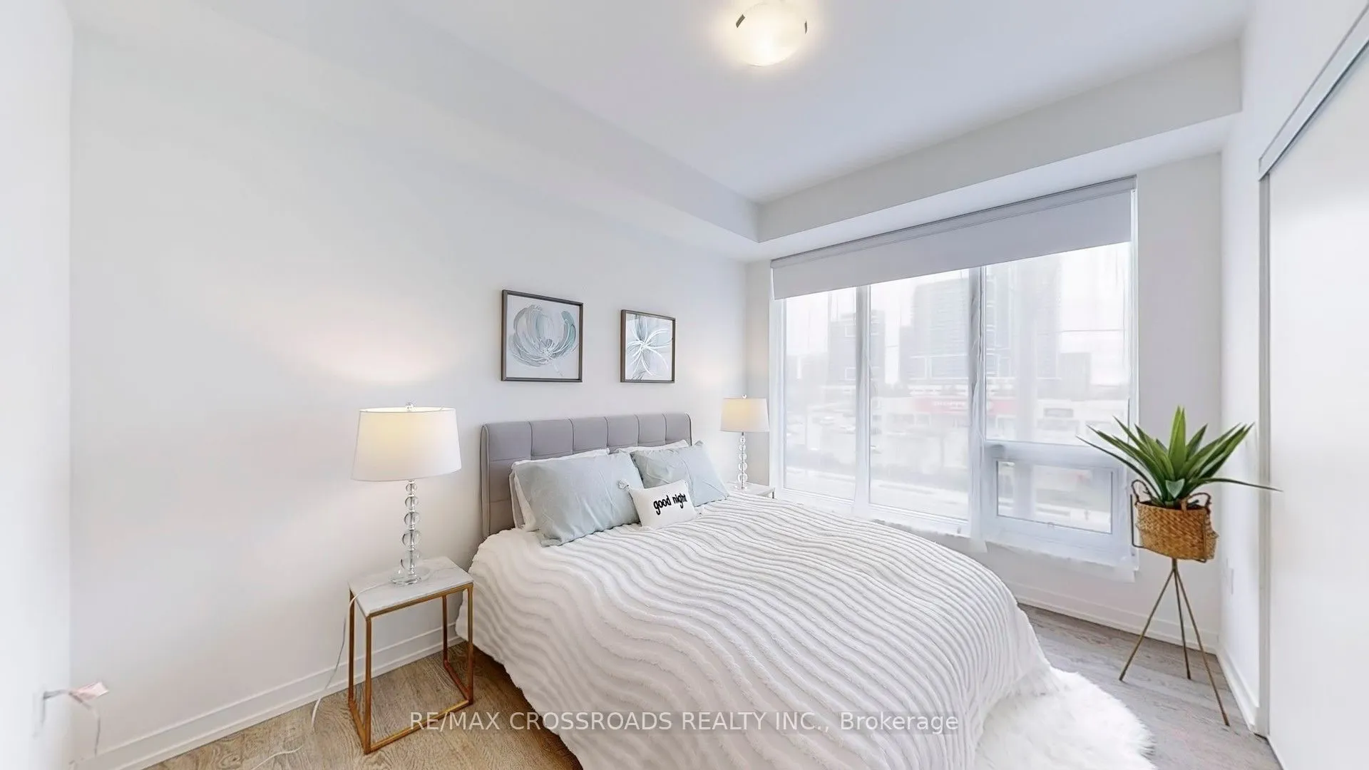 8868 Yonge Street, #319E