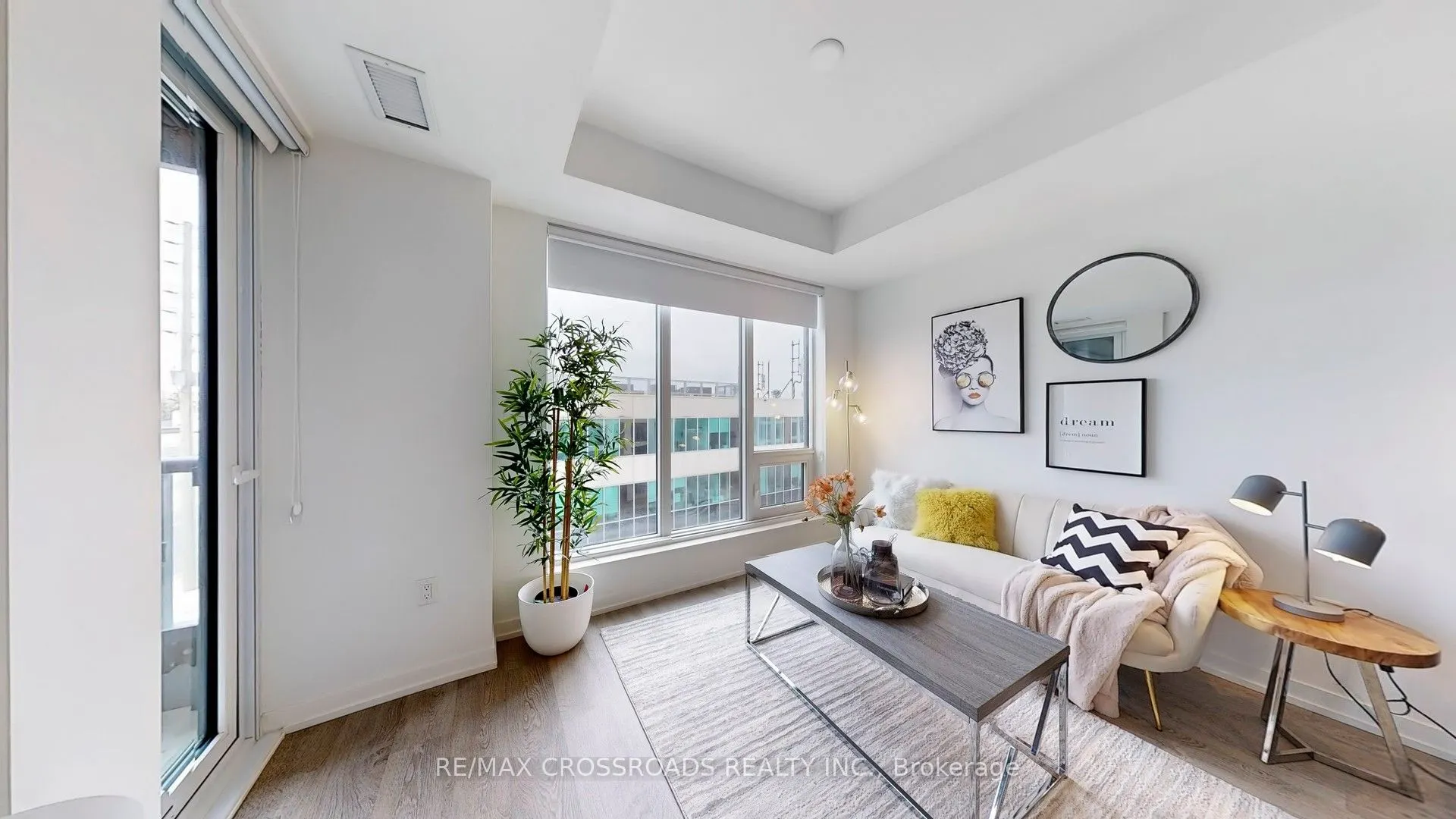 8868 Yonge Street, #319E