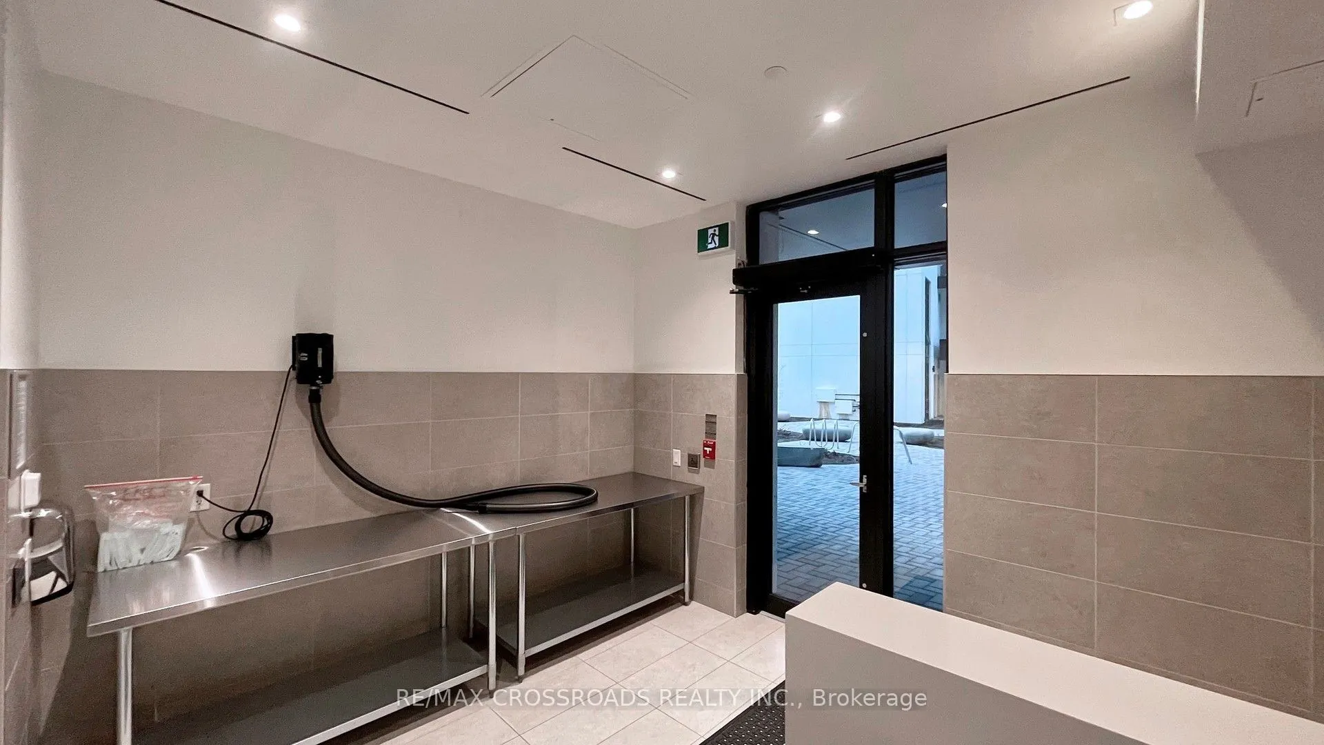 8868 Yonge Street, #319E