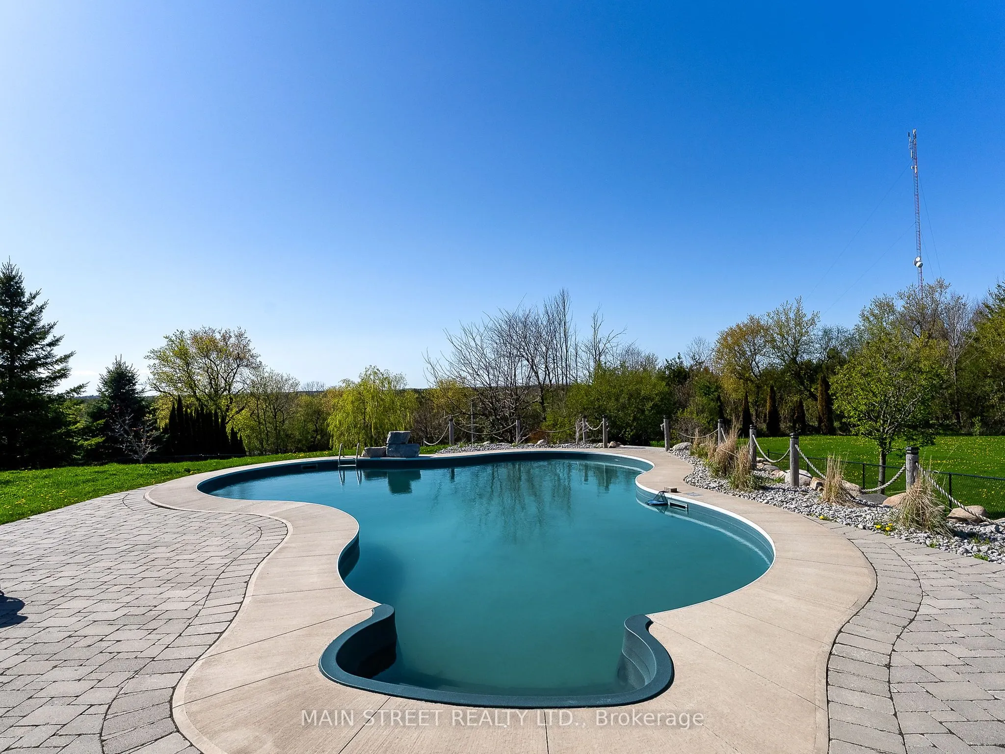 27 Bagshaw Crescent