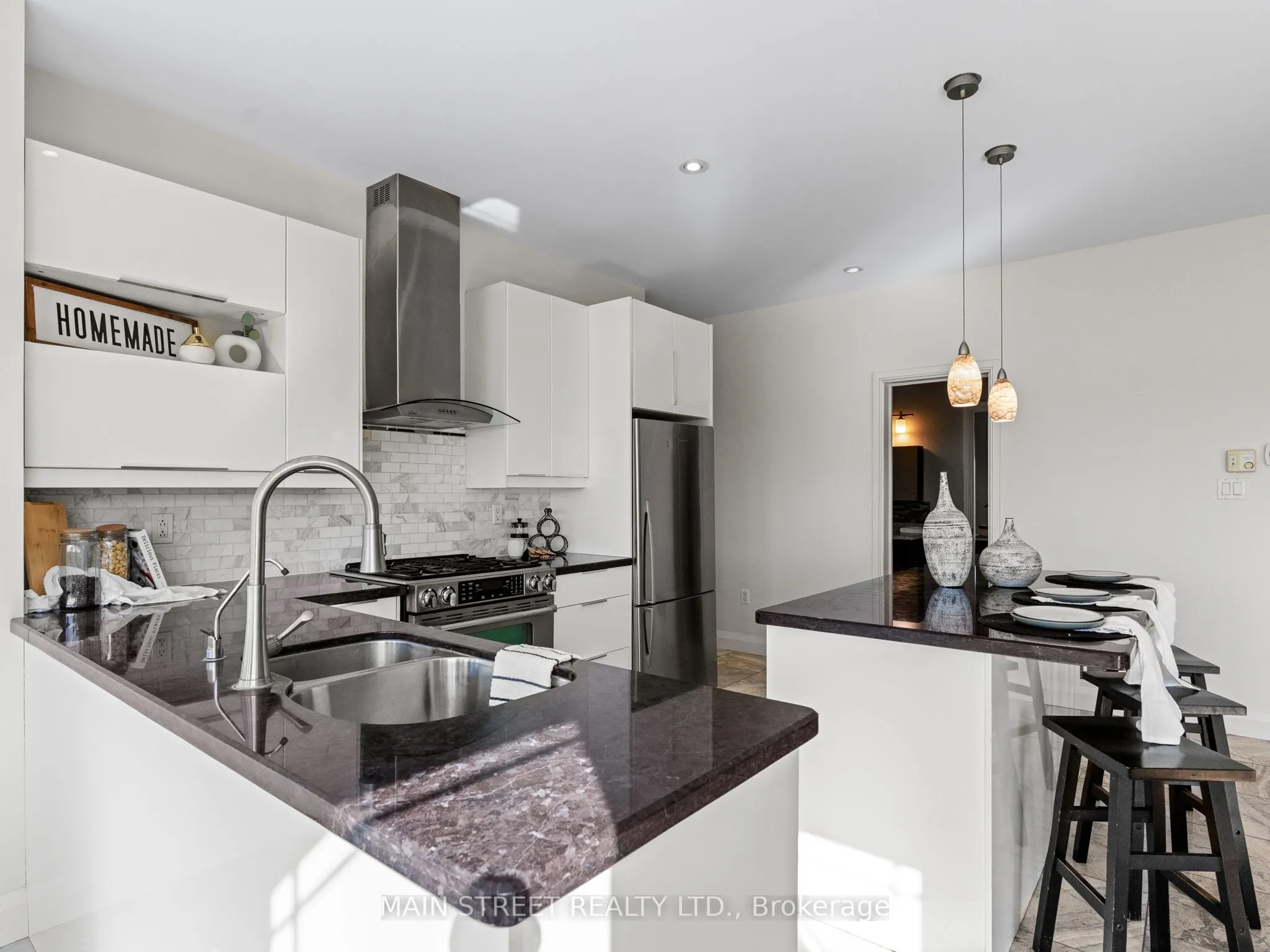 27 Bagshaw Crescent