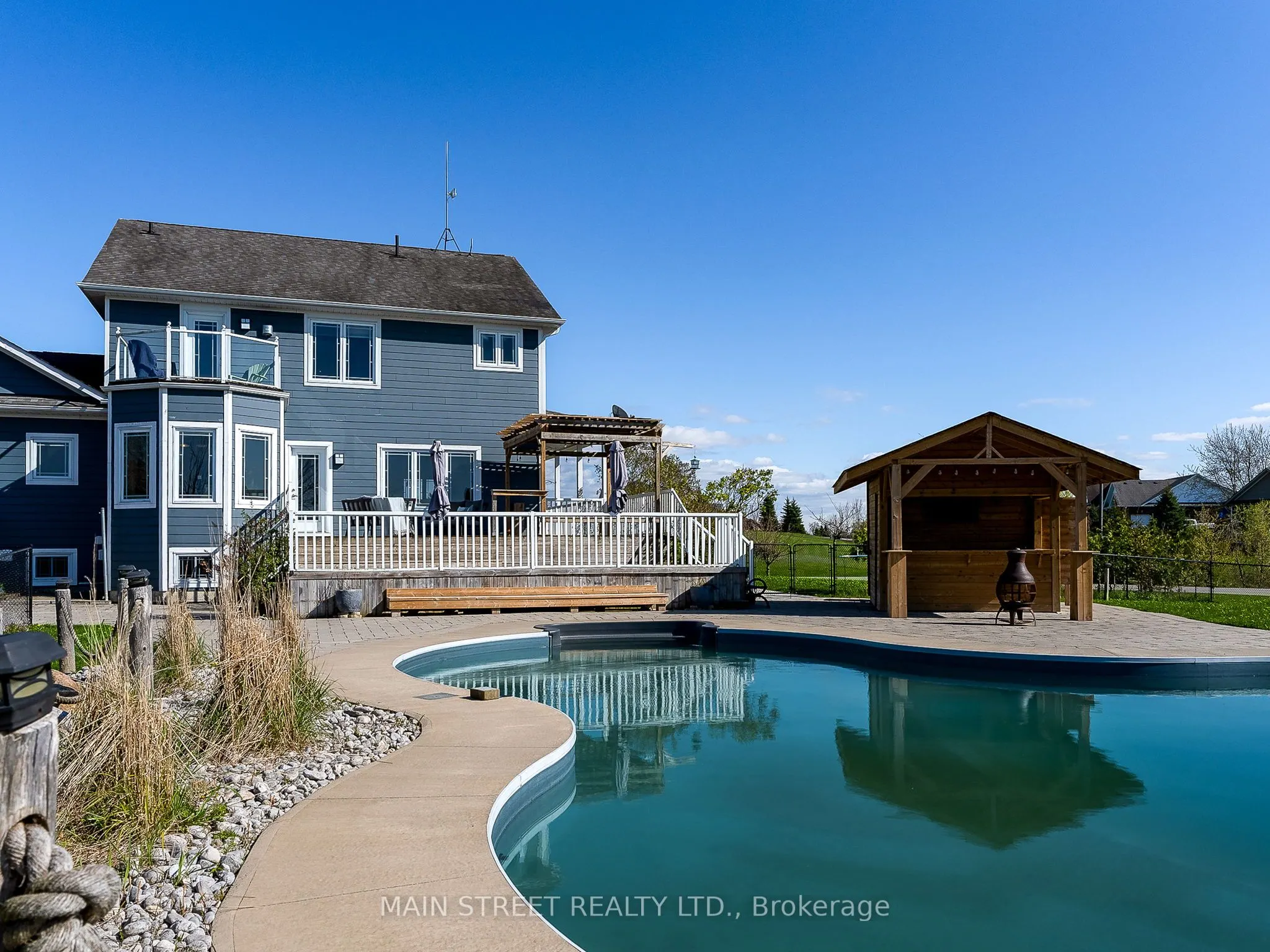 27 Bagshaw Crescent