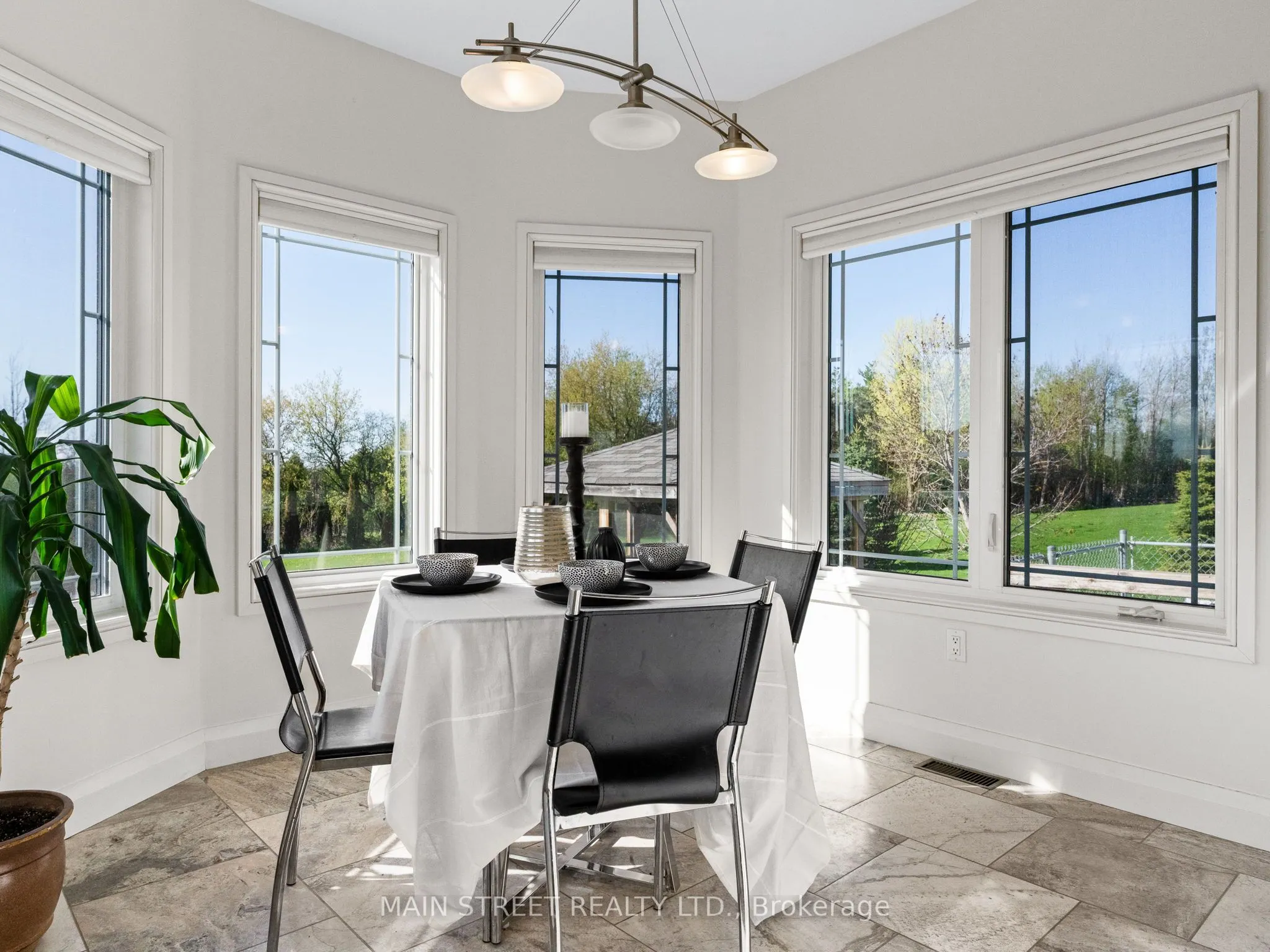 27 Bagshaw Crescent