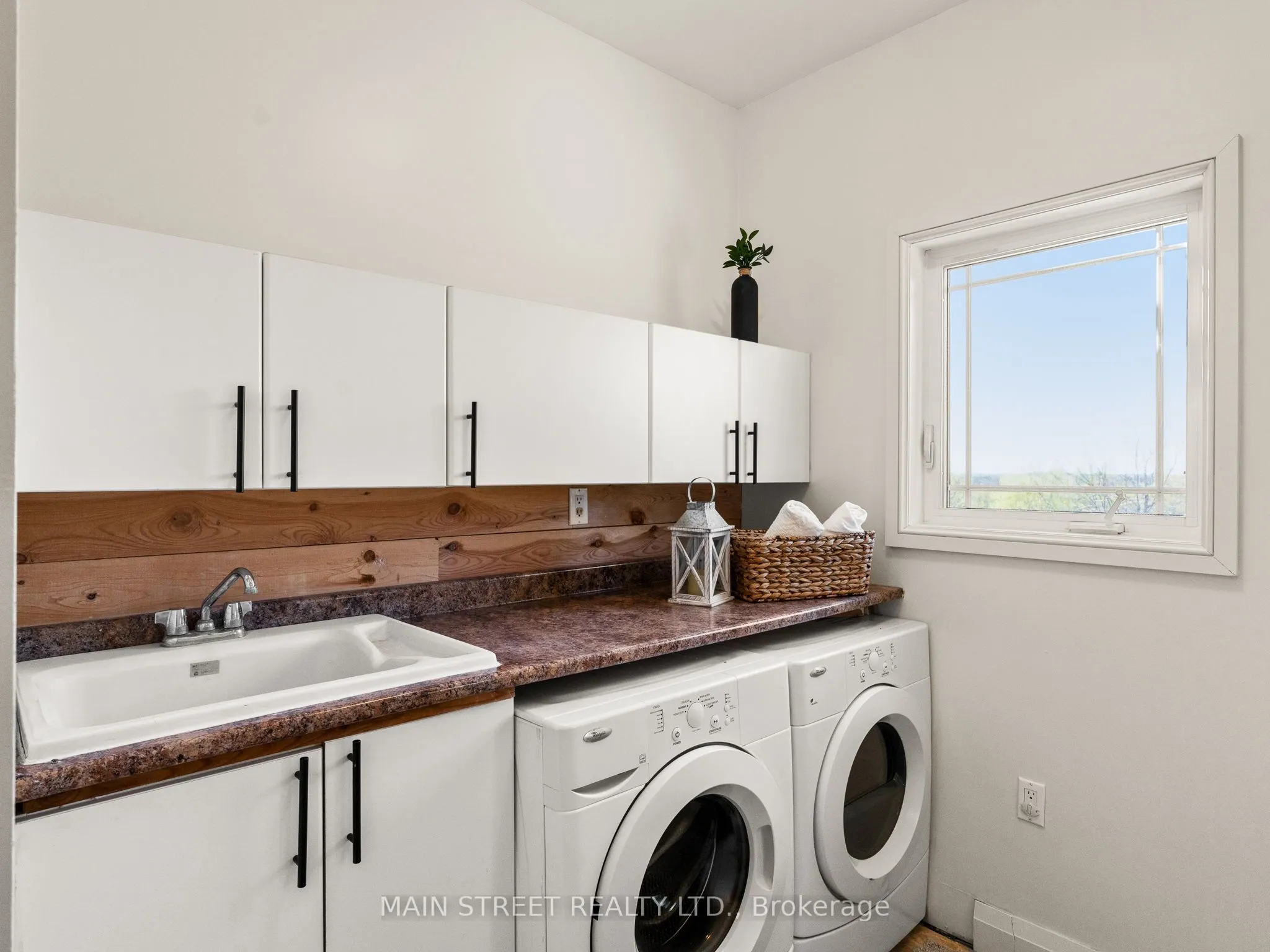 27 Bagshaw Crescent