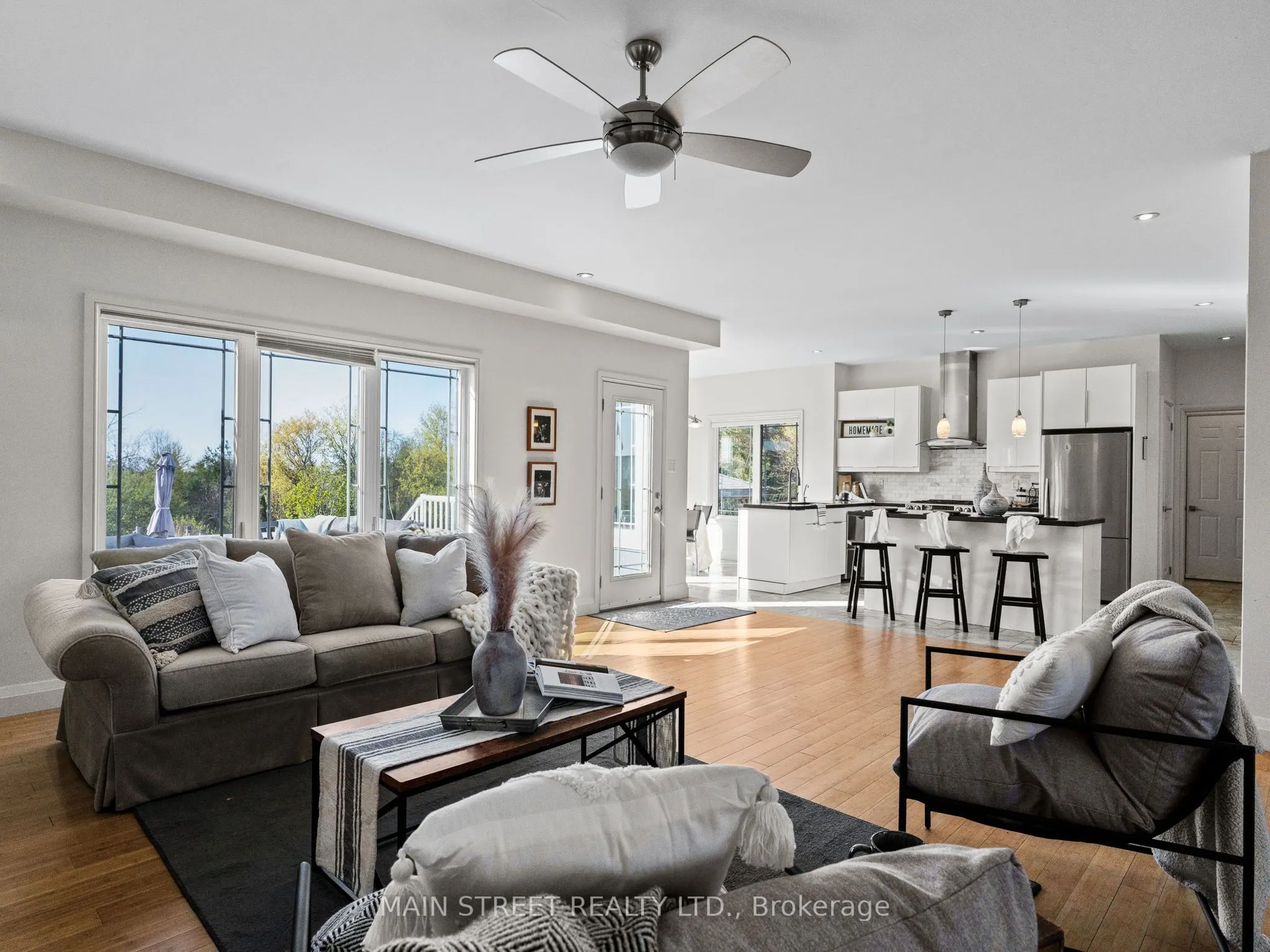 27 Bagshaw Crescent
