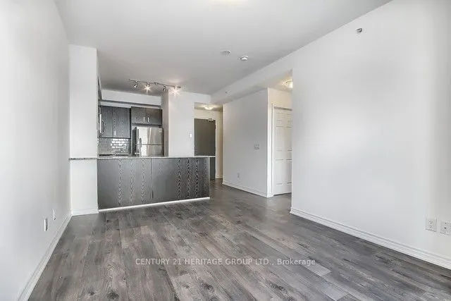 11611 Yonge Street, #211