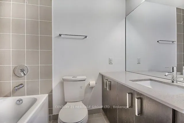 11611 Yonge Street, #211