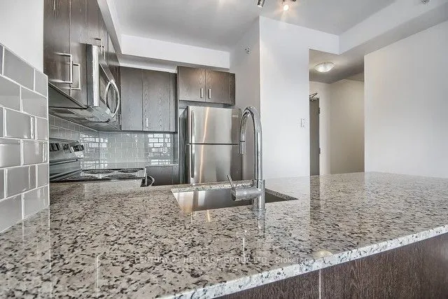 11611 Yonge Street, #211