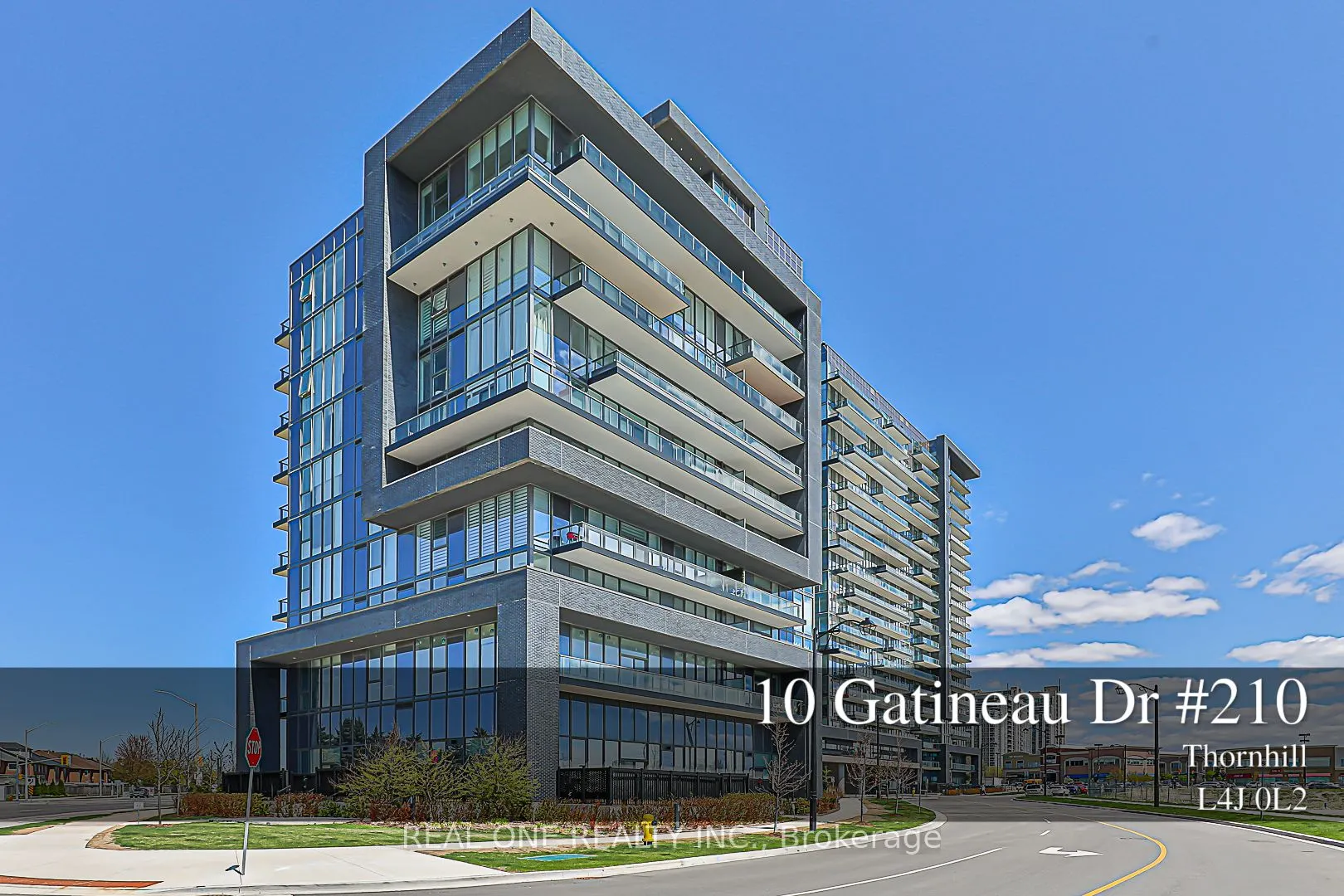 10 Gatineau Drive #210