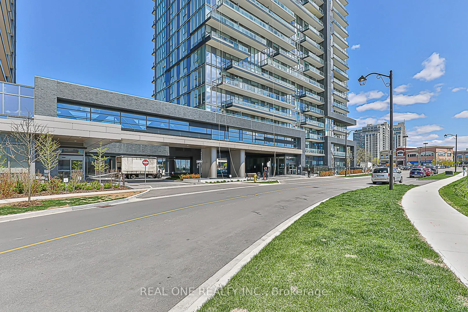 10 Gatineau Drive #210