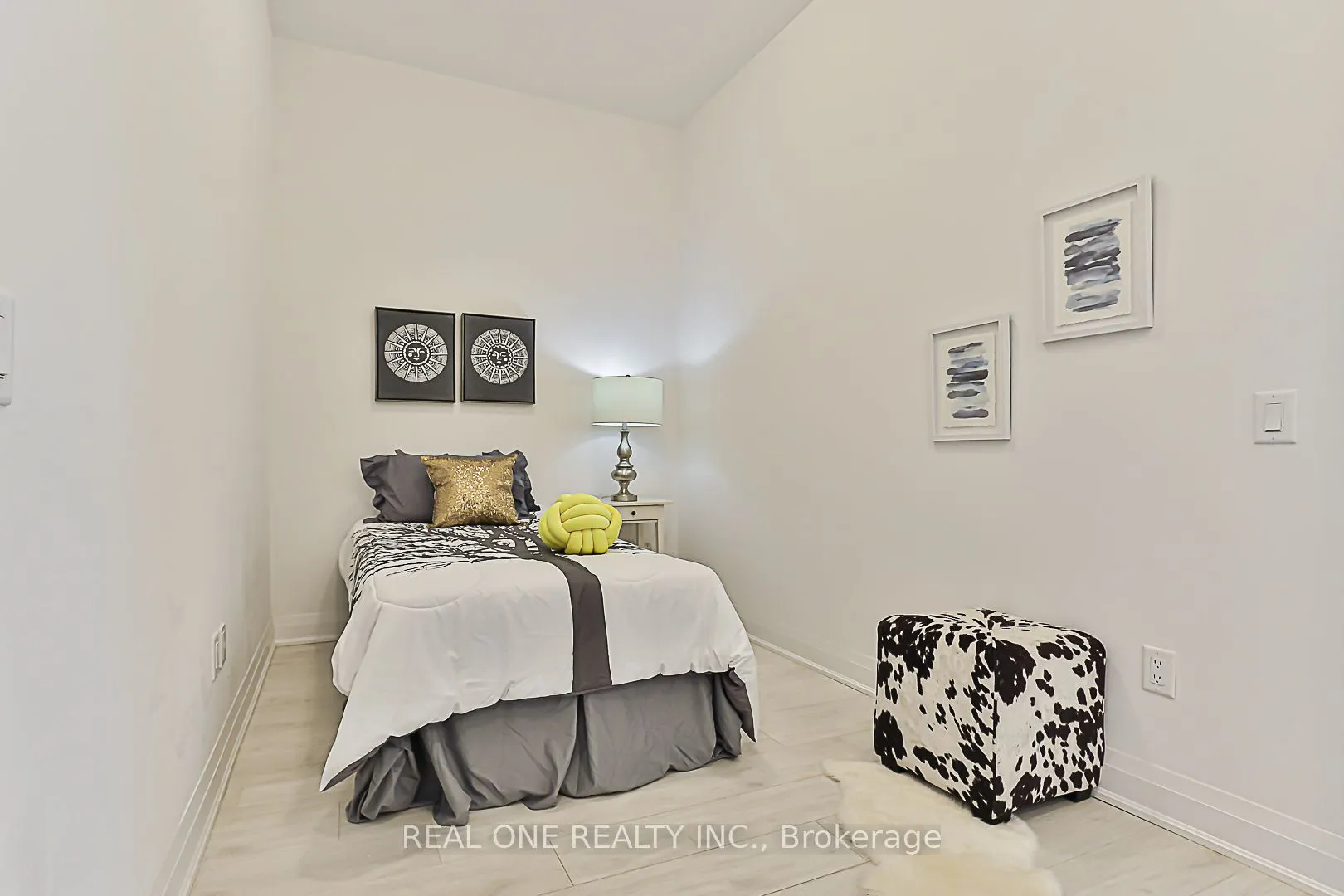 10 Gatineau Drive #210