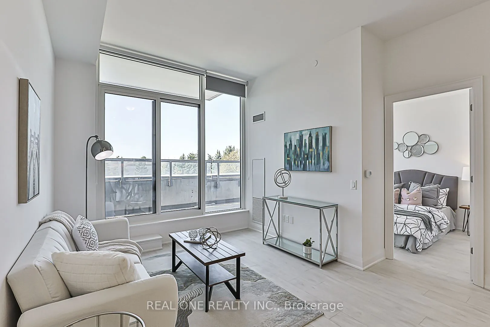 10 Gatineau Drive #210