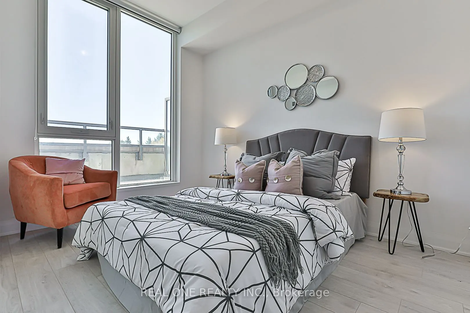 10 Gatineau Drive #210